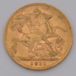 George V gold Sovereign coin, 1911, 8g.