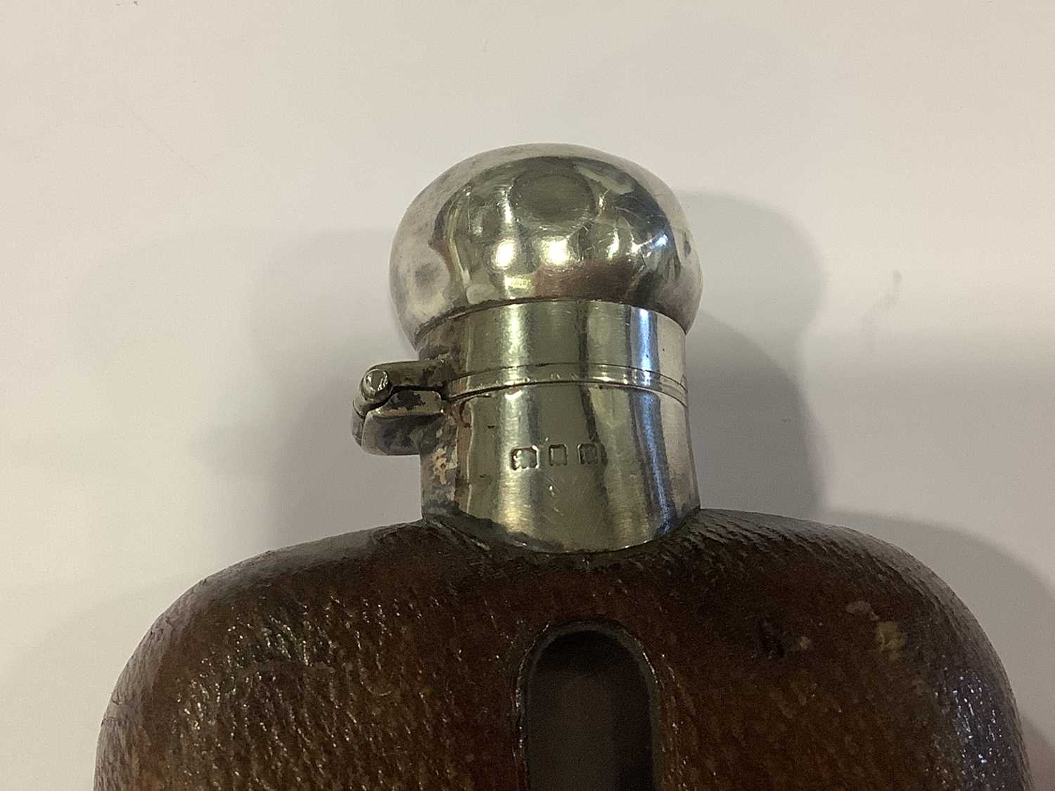 A small silver and glass hip flask, London 1928. - Bild 4 aus 10