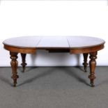 Victorian mahogany pull-out dining table