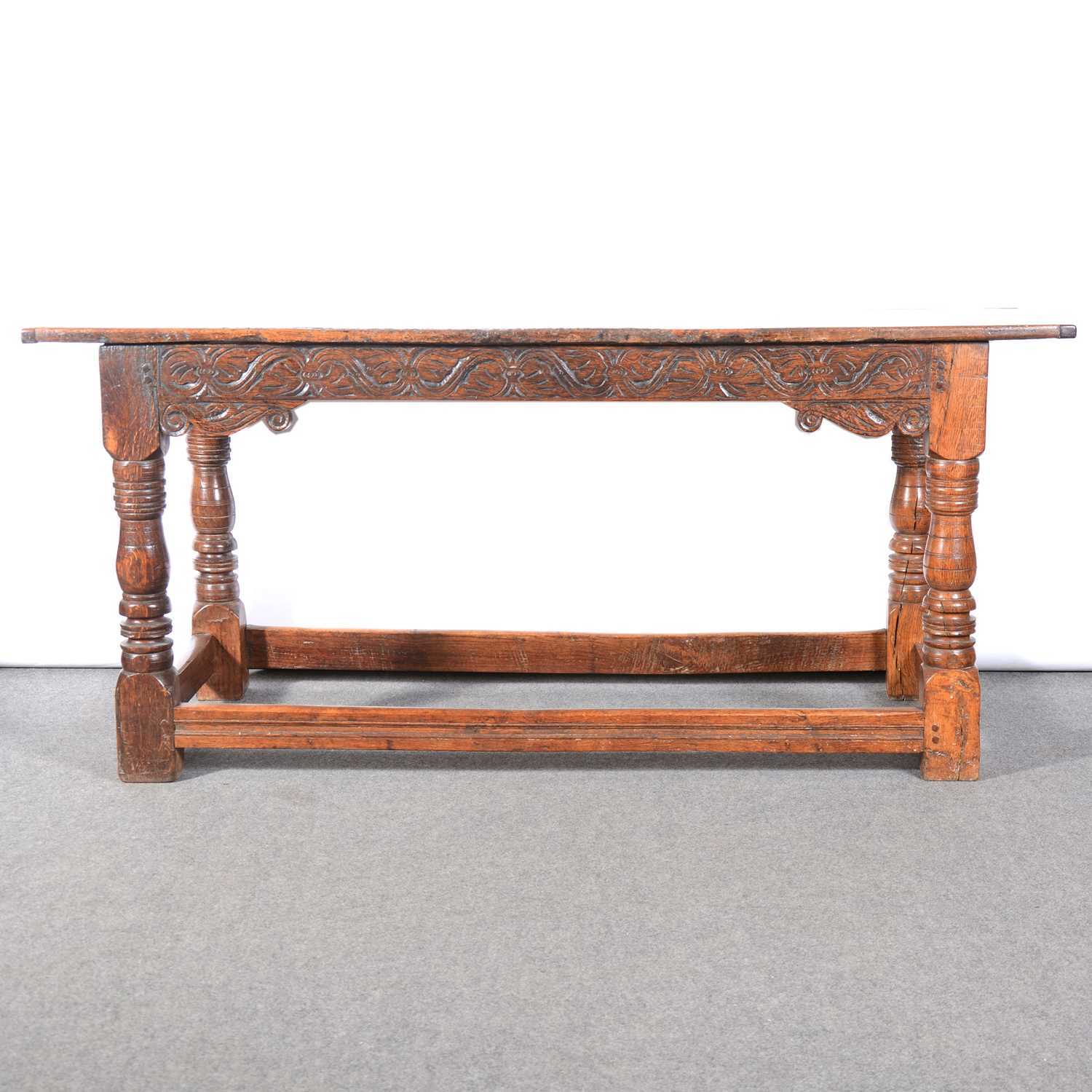 A boarded oak refectory table