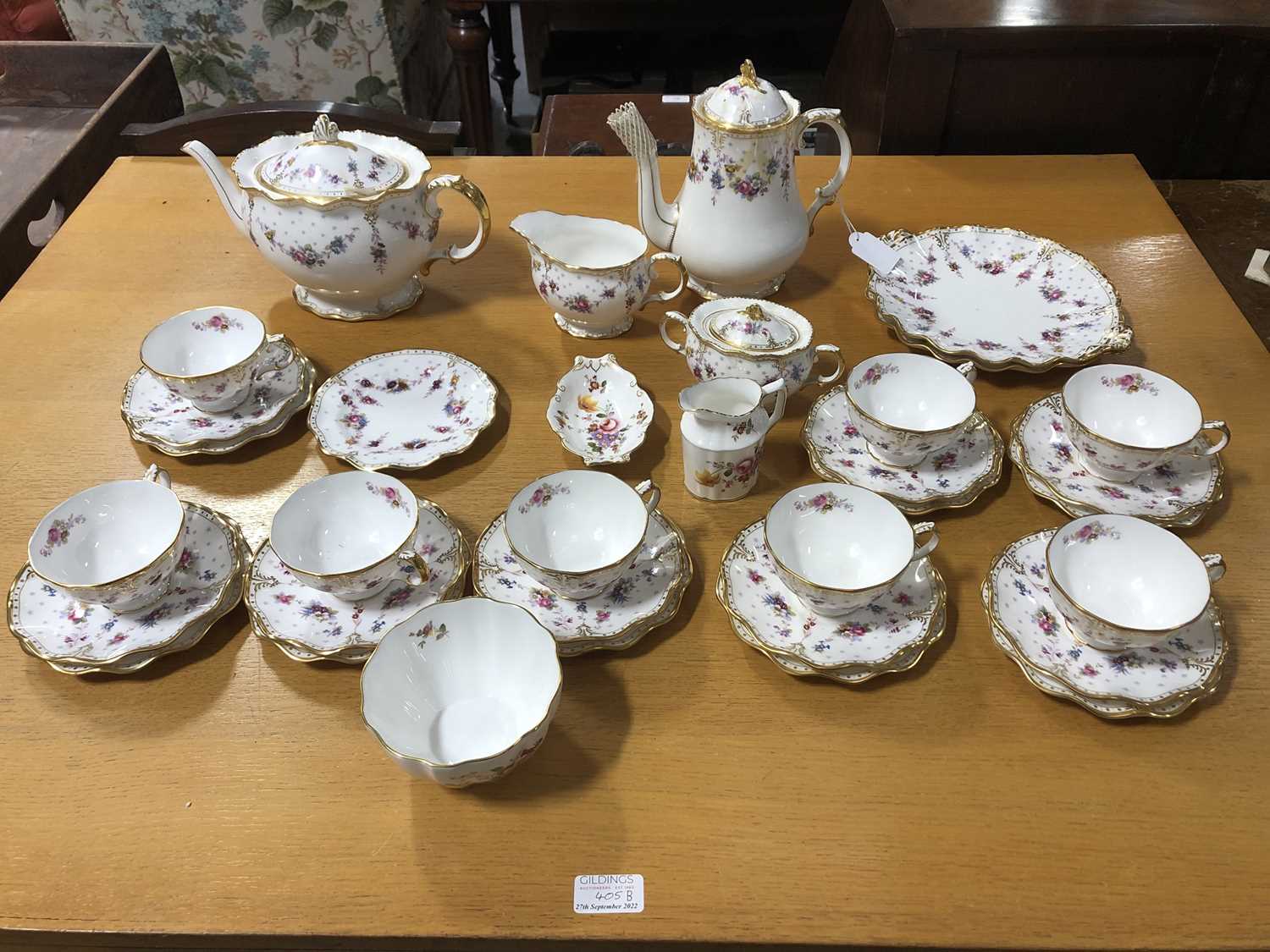 Collection of Royal Crown Derby 'Royal Antoinette' pattern table ware. - Image 2 of 2