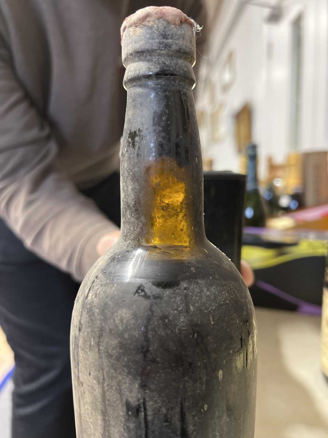 Five bottles of unknown vintage port, possibly Croft 1935 - Image 4 of 6
