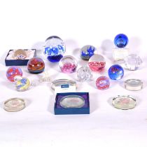 Collection of Caithness and other modern paperweights