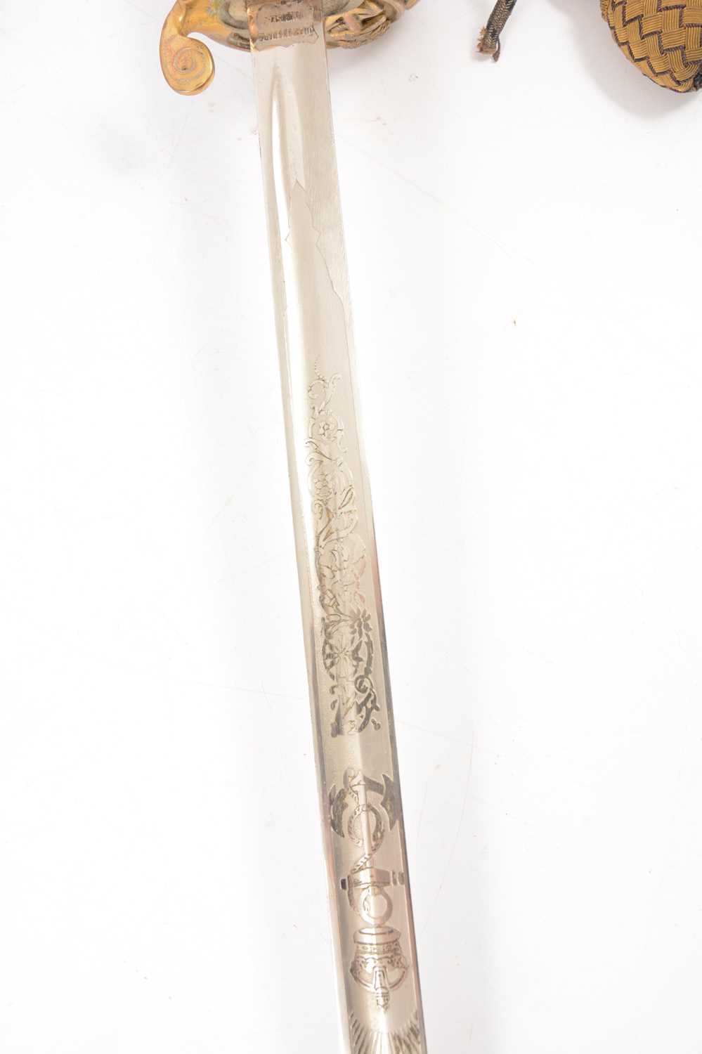 1827/1846 Pattern Naval Officer's sword, engraved blade by J Friedeberg, Portsea, numbered 4143 B - Image 4 of 10