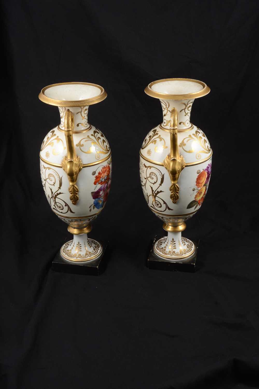 Pair of Nantgarw-style porcelain vases, early 19th century - Bild 6 aus 9