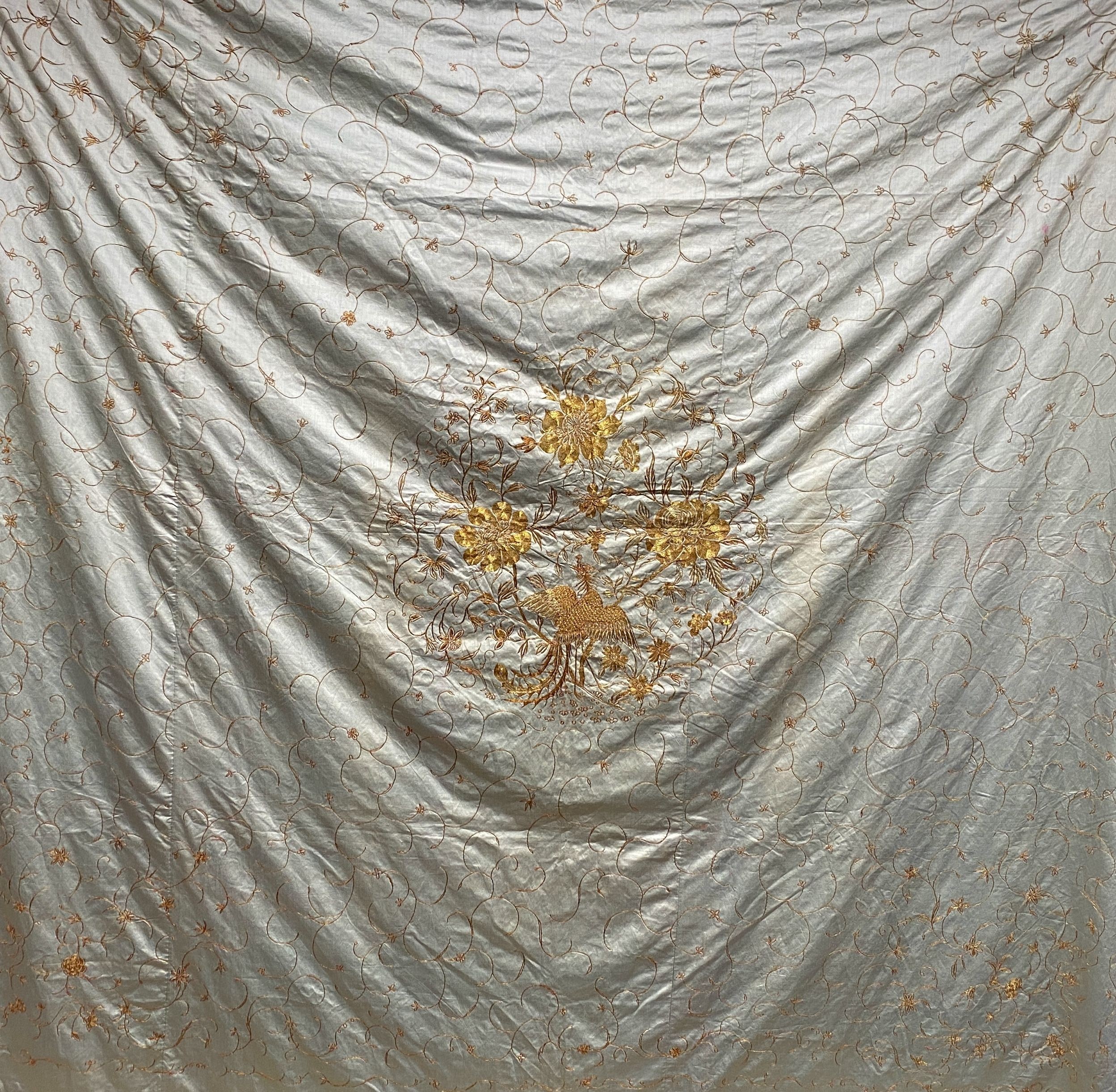 A Chinese late 19th/early 20th century silk satin pale blue bed cover, embroidered with gold - Image 6 of 14