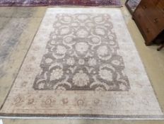 A Zeigler style ivory ground carpet, 300 x 240cm