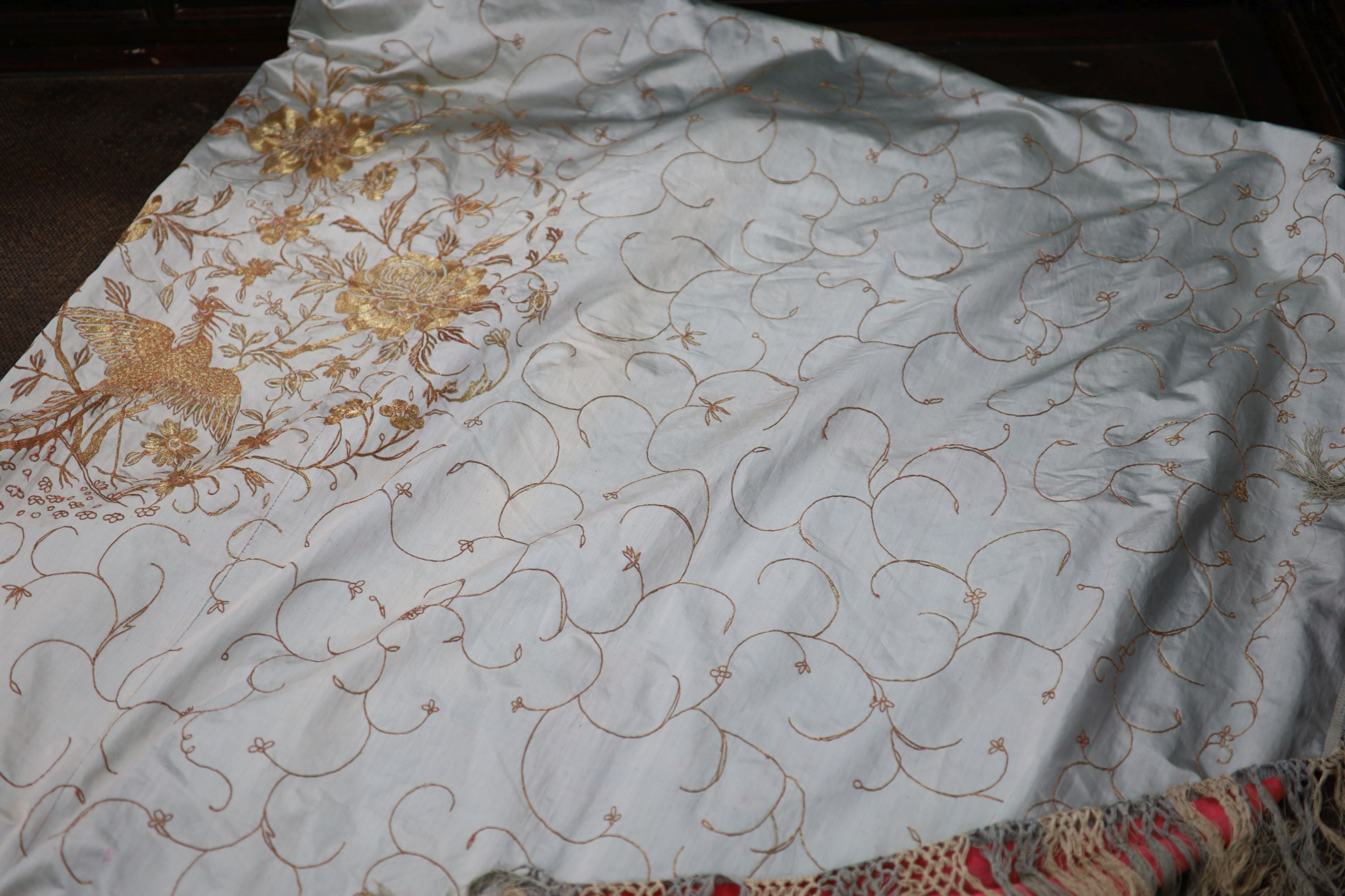 A Chinese late 19th/early 20th century silk satin pale blue bed cover, embroidered with gold - Image 14 of 14