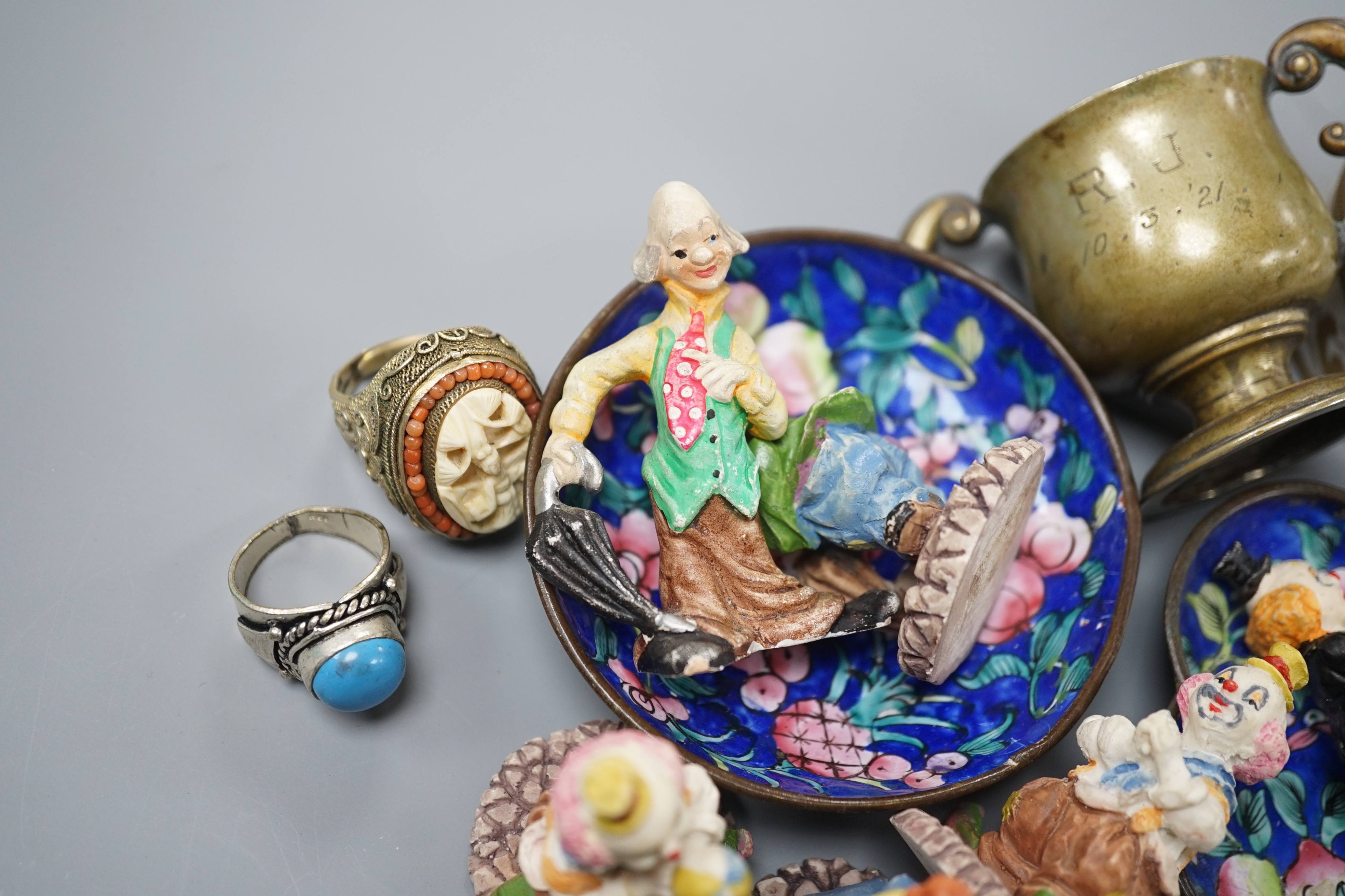 A box of small collectables including a netsuke, Canton enamelled dishes, a horn model of a - Image 3 of 7