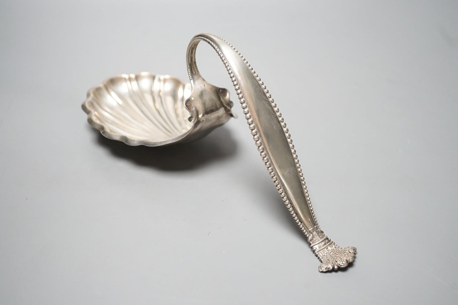 A sterling spoon shaped shell dish, by George W Schleiber & Co, 26.5cm, 6oz. - Image 3 of 6