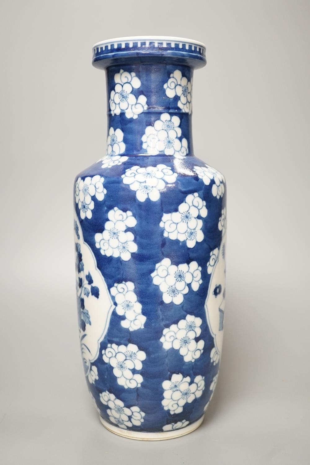 A Chinese blue and white rouleau vase, height 36.5cm - Image 2 of 5