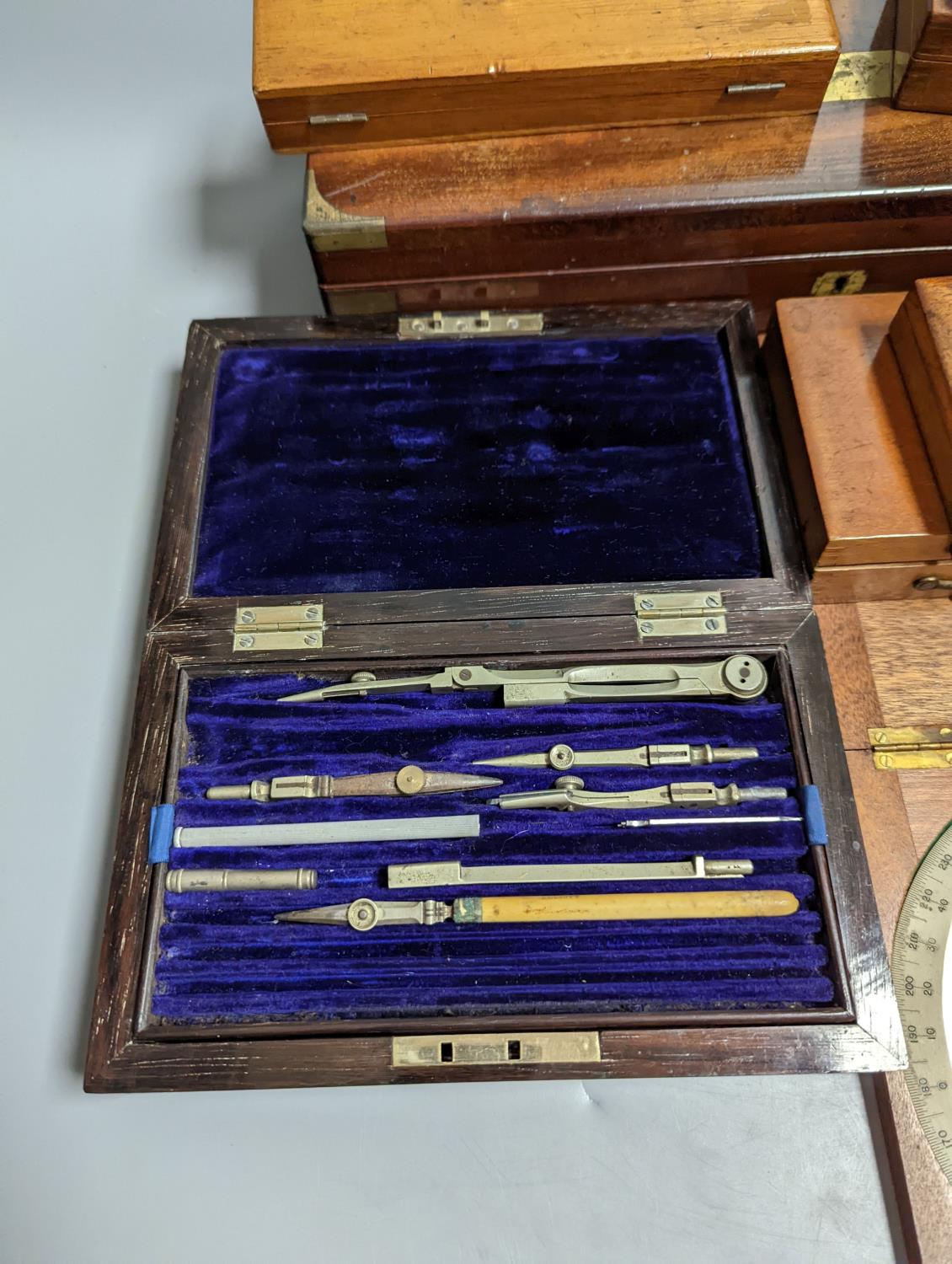 A collection of mahogany cased drawing instruments (8) - Image 2 of 5