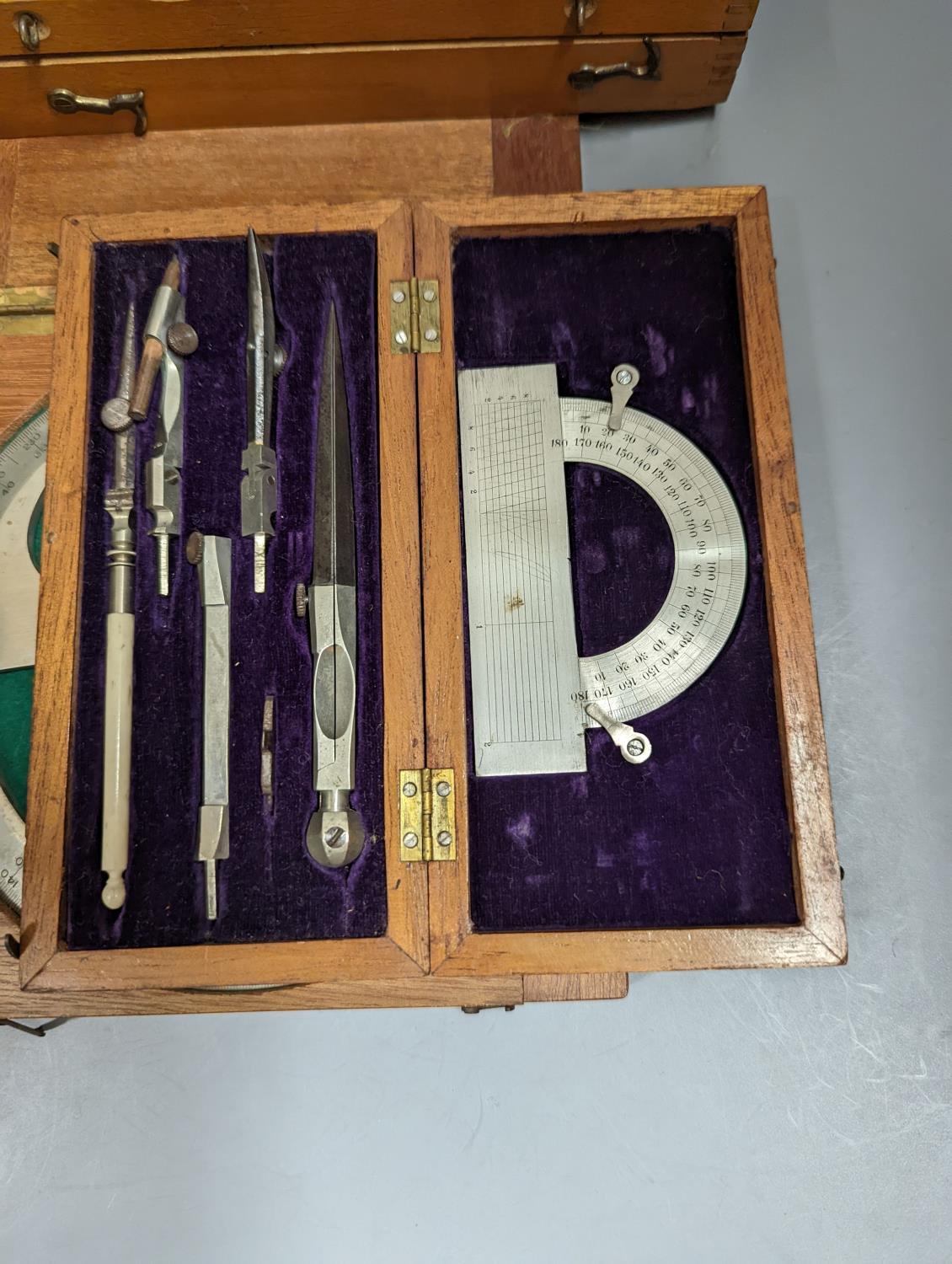 A collection of mahogany cased drawing instruments (8) - Image 4 of 5