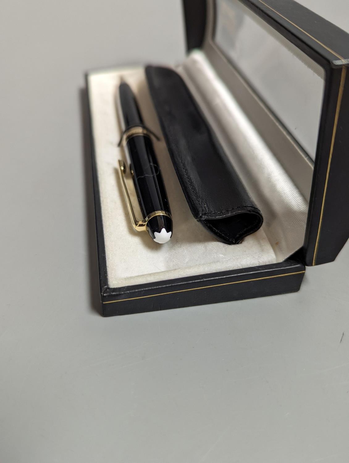 Two Montblanc ballpoint pens, boxed - Image 2 of 5