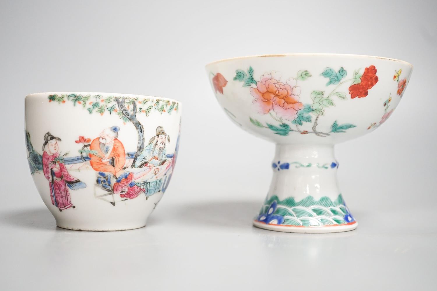A 19th century Chinese famille stem cup, 9.5cm high and a similar jar (lacking cover), 7.5 cm high - Image 3 of 6