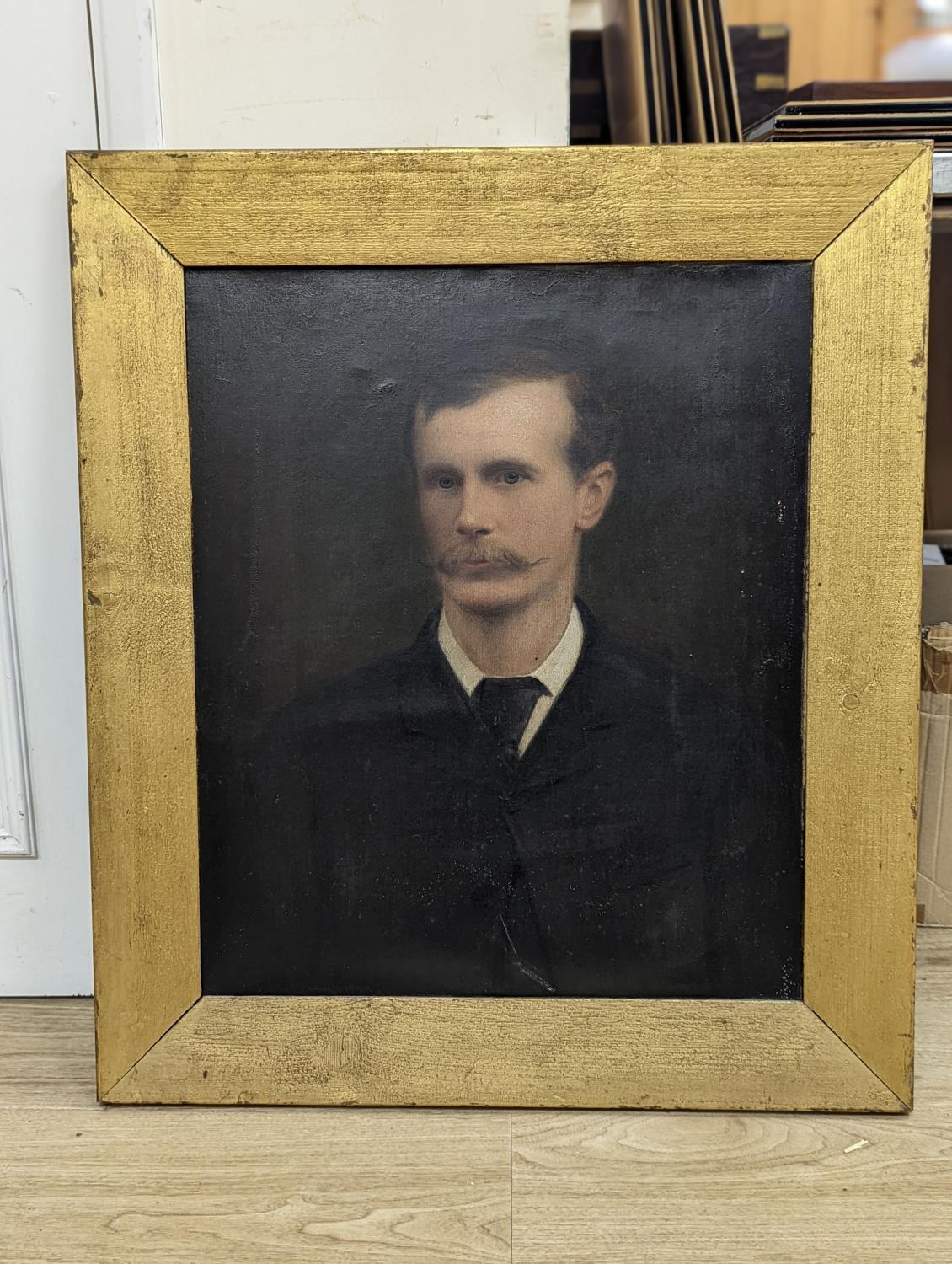 English School c.1900, oil on canvas, Portrait of a gentleman, 60 x 50cm - Image 2 of 3