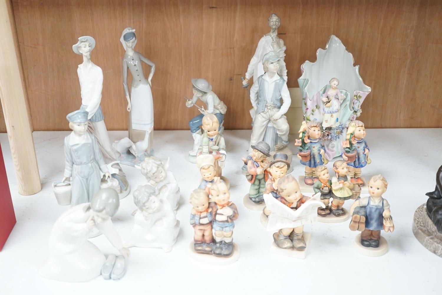 A collection of Lladro and Goebel ceramic figures etc., tallest 30cm - Image 2 of 8