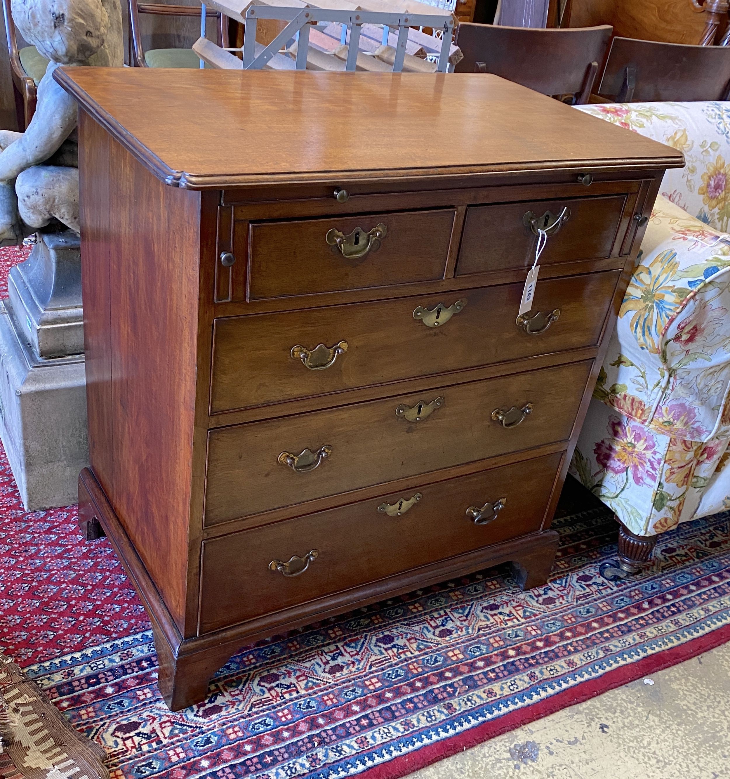 A George III mahogany bachelor's chest with brushing slide, width 82cm, depth 49cm, height 84cm - Image 2 of 3