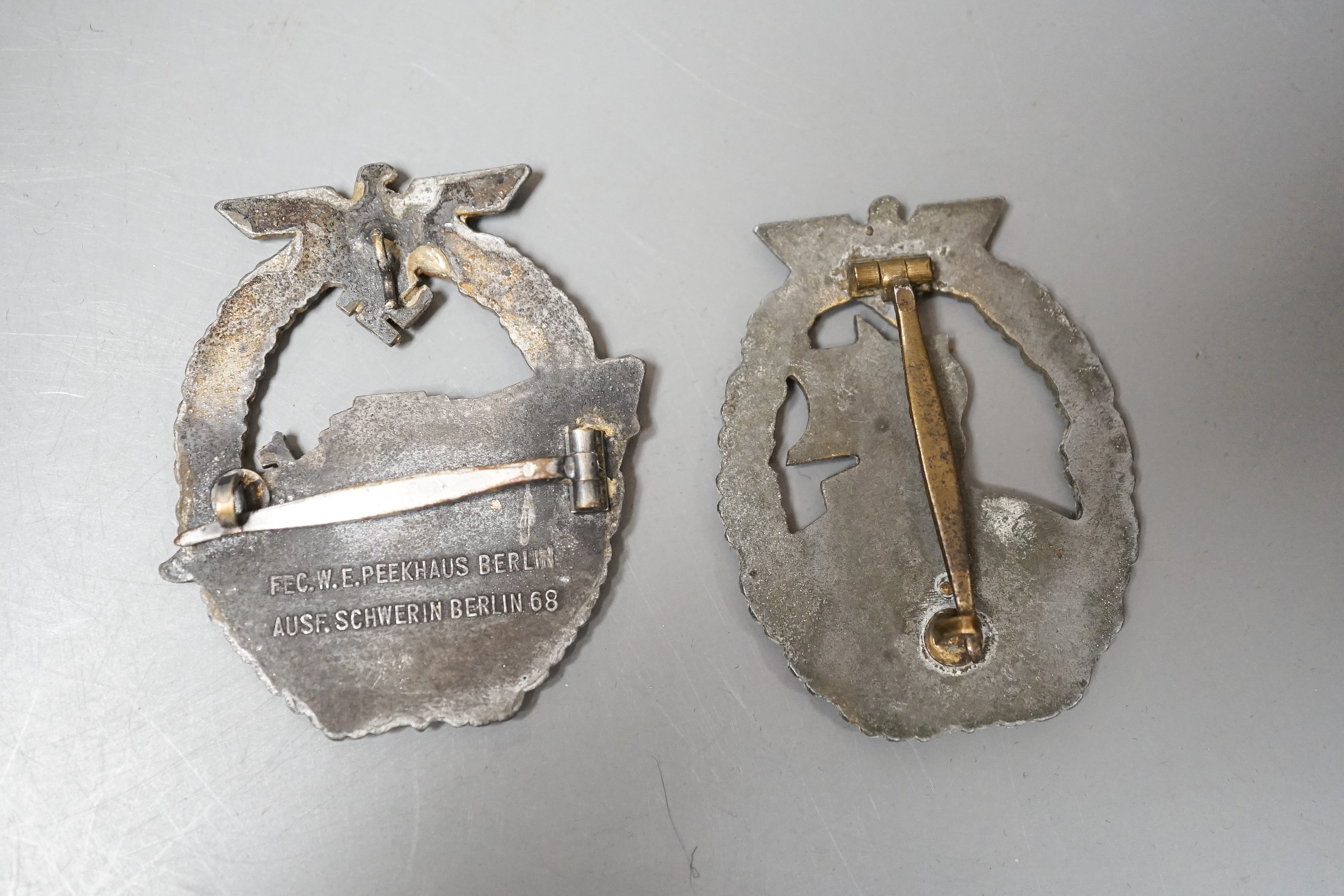 A WW2 German Kriegsmarine E-Boat Badge, marked FEC. W.E. PEEKHAUS BERLIN AUSF. SCWERN BERLIN 68 - Image 2 of 2