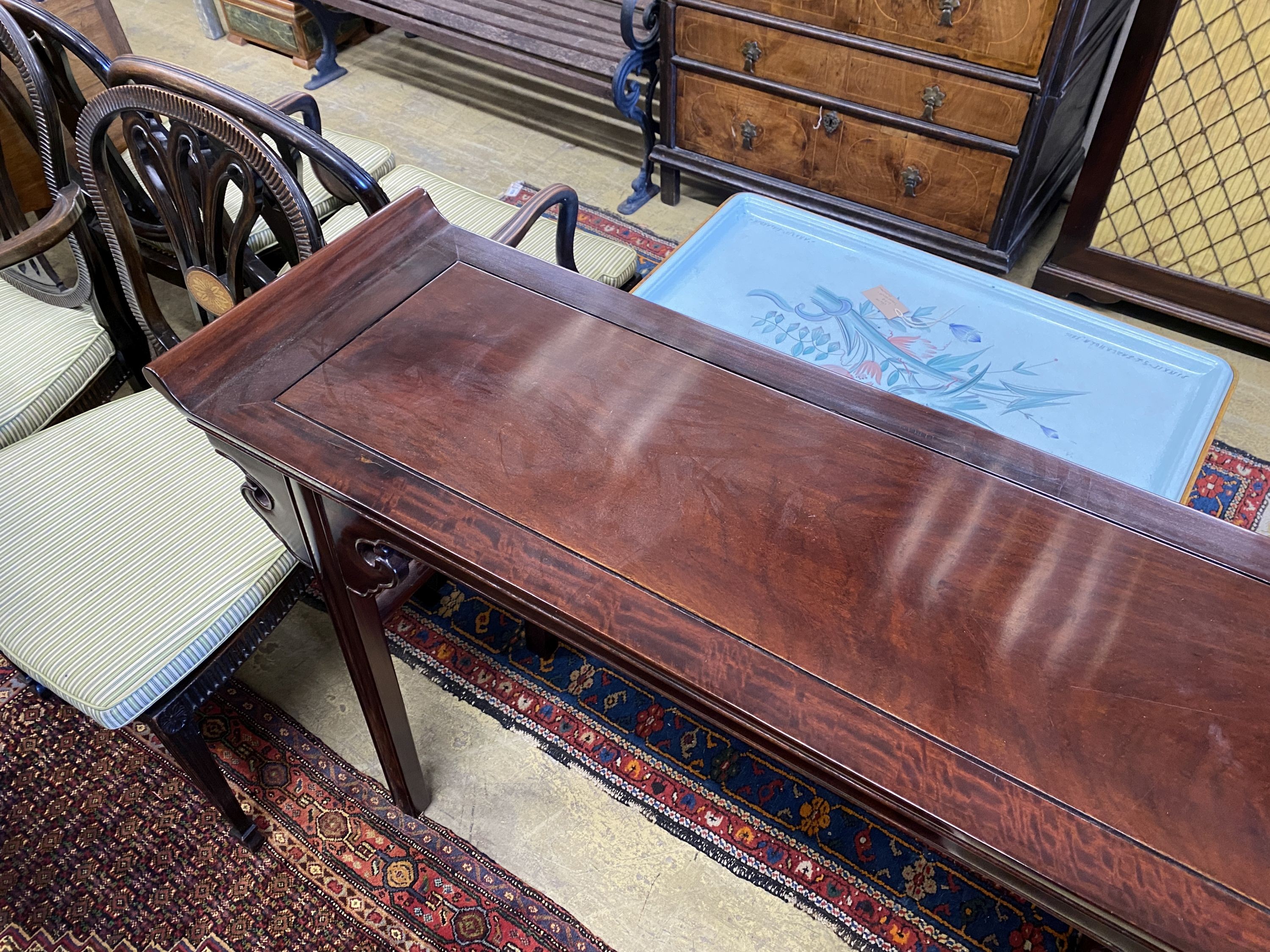 A Chinese hardwood altar table, width 121cm, depth 38cm, height 86cm - Image 3 of 3