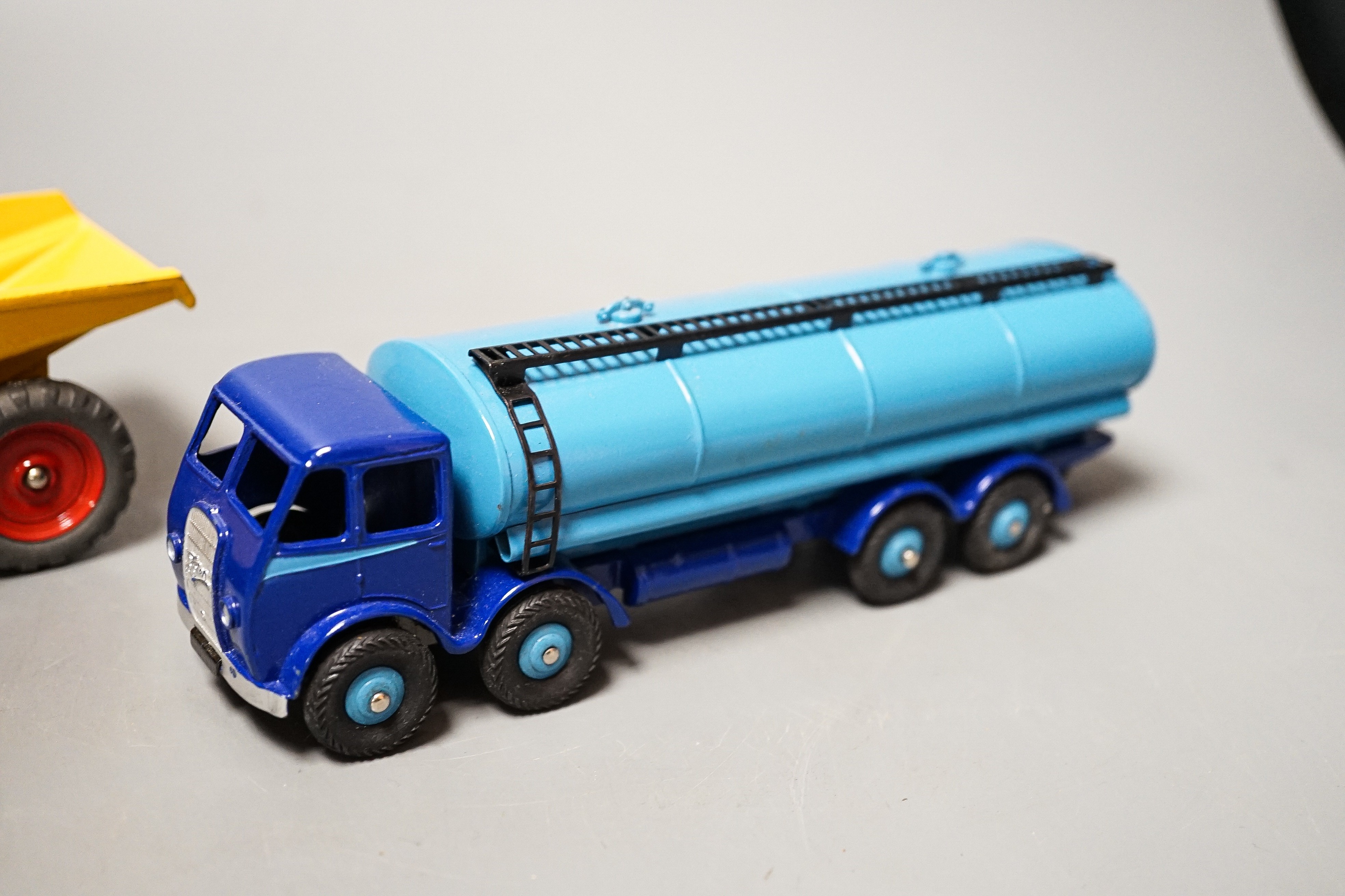 Dinky Toys 504 Foden 14 Ton Tanker, two tone blue, first type, 1948-52 and 562 Dumper Truck, in - Image 2 of 3