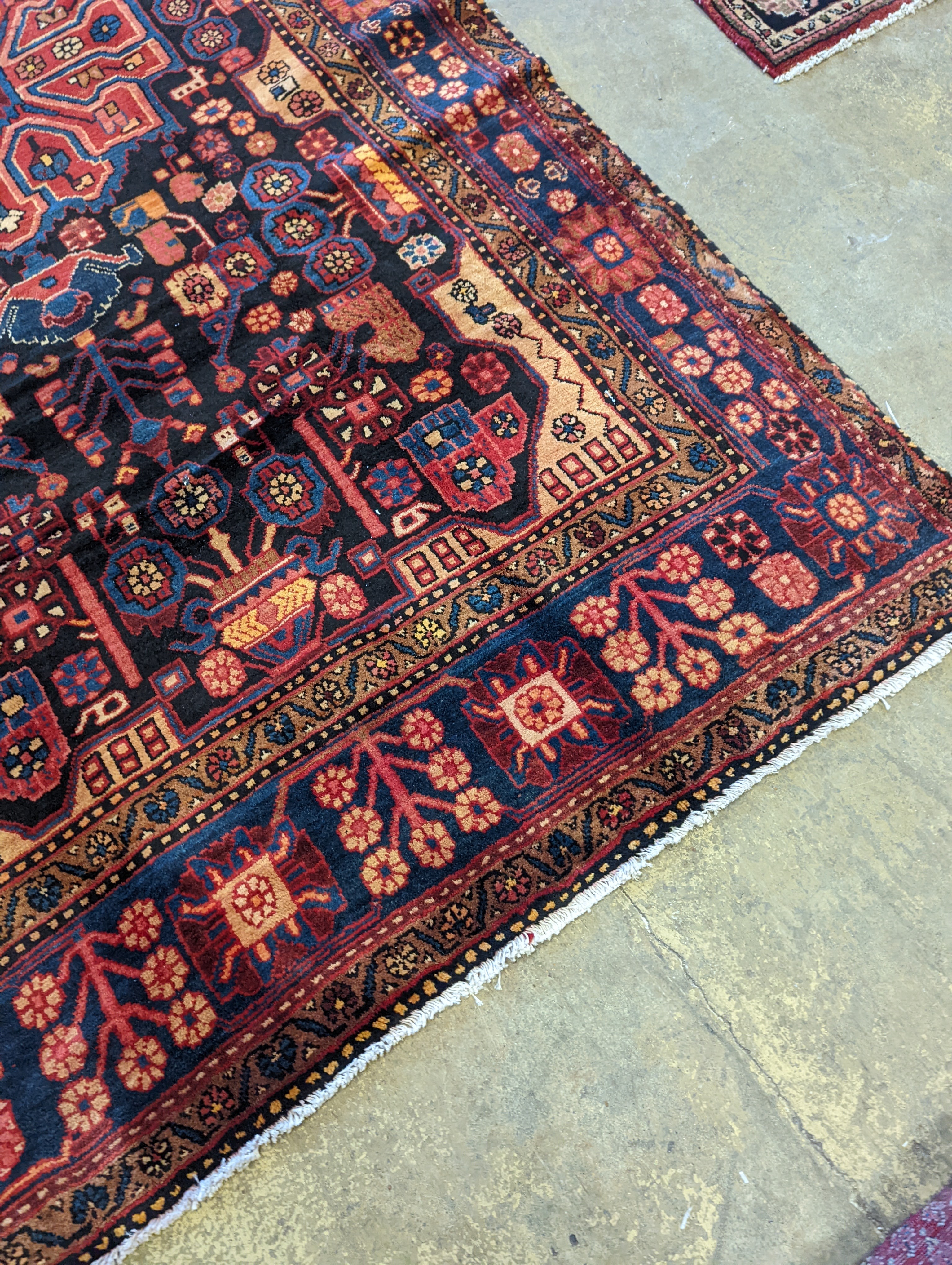 A Nahavand carpet, 290 x 164cm - Image 8 of 8