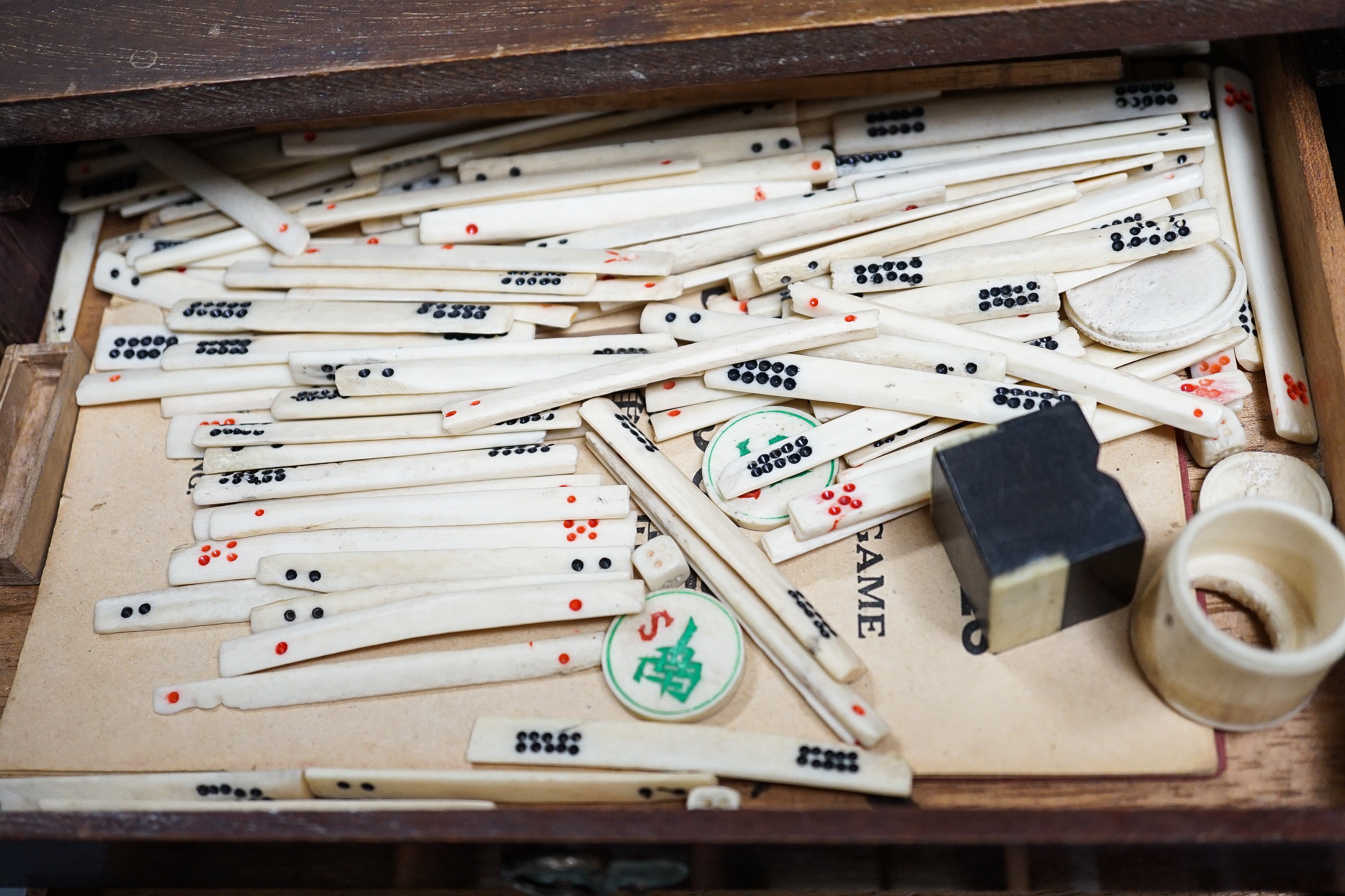 A Mah Jong set in wooden box, 17 cms high. - Image 2 of 5