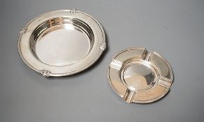 A George V silver shallow dish or stand, Adie Bros. Birmingham, 1927, 16.2cm and a silver ashtray,