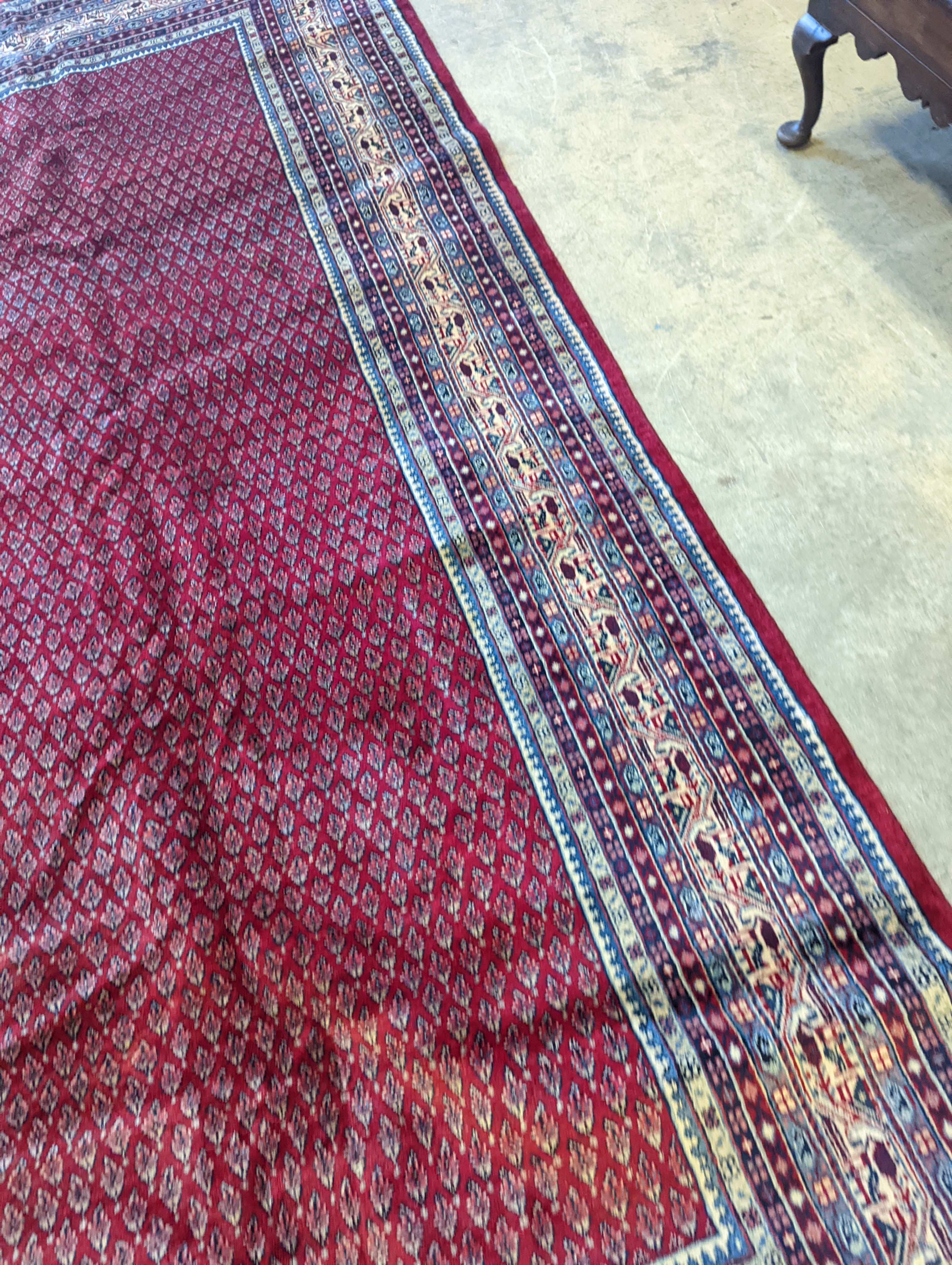 An Araak carpet, 350 x 250cm - Image 10 of 12