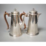 A George V cafe au lait pair, by Tessiers Ltd, London, 1924, engraved with Rifle Brigade crest,