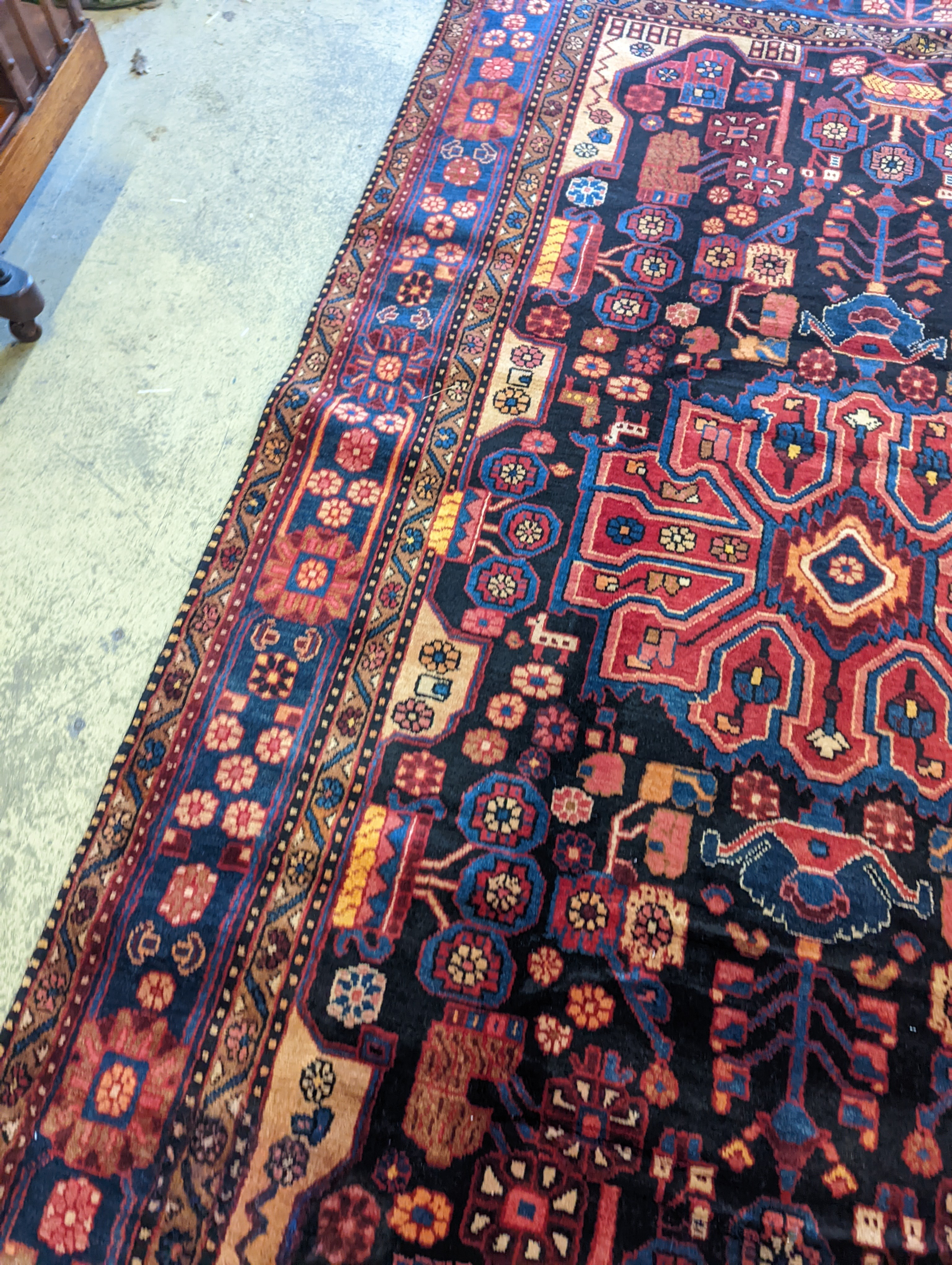 A Nahavand carpet, 290 x 164cm - Image 3 of 8