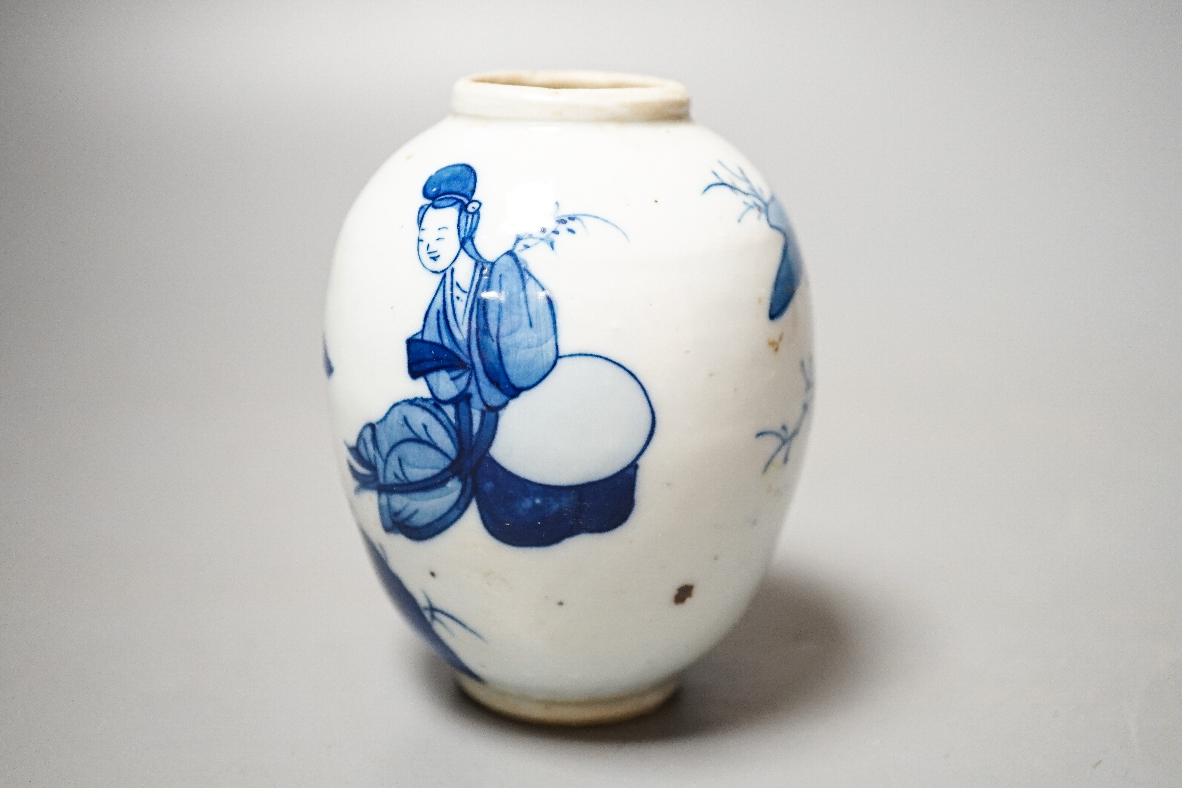 A small Chinese blue and white 'boys' vase 10cm - Image 2 of 5