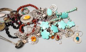 Mixed jewellery etc. including jet, silver and white metal and six amber set spoons.