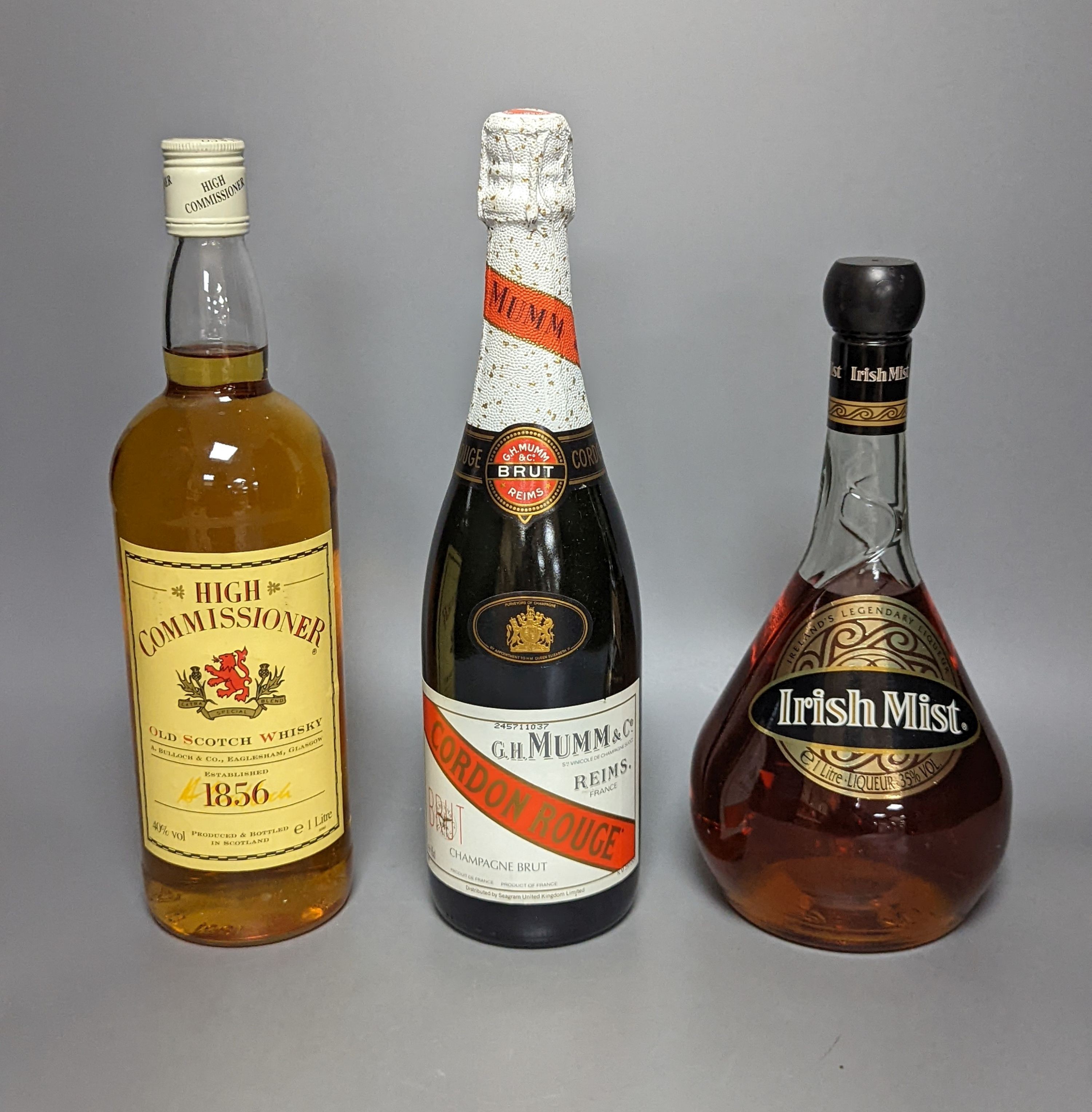 A collection of various whiskies and champagnes (12 bottles)