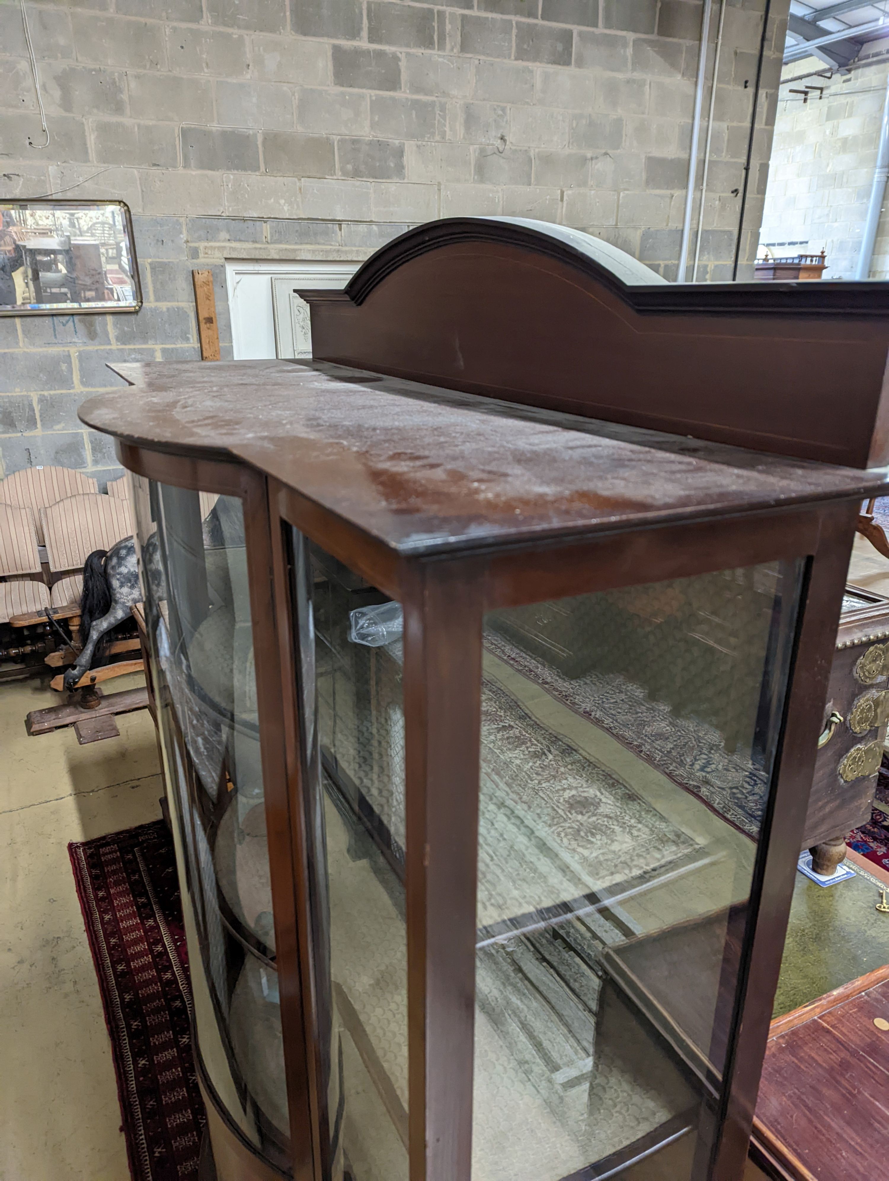 An Edwardian inlaid mahogany bow front display cabinet, width 122cm, depth 48cm, height 196cm - Image 2 of 5