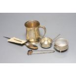 A George V silver mug, a white metal toddy ladle bowl, an Edwardian silver trinket box, a silver