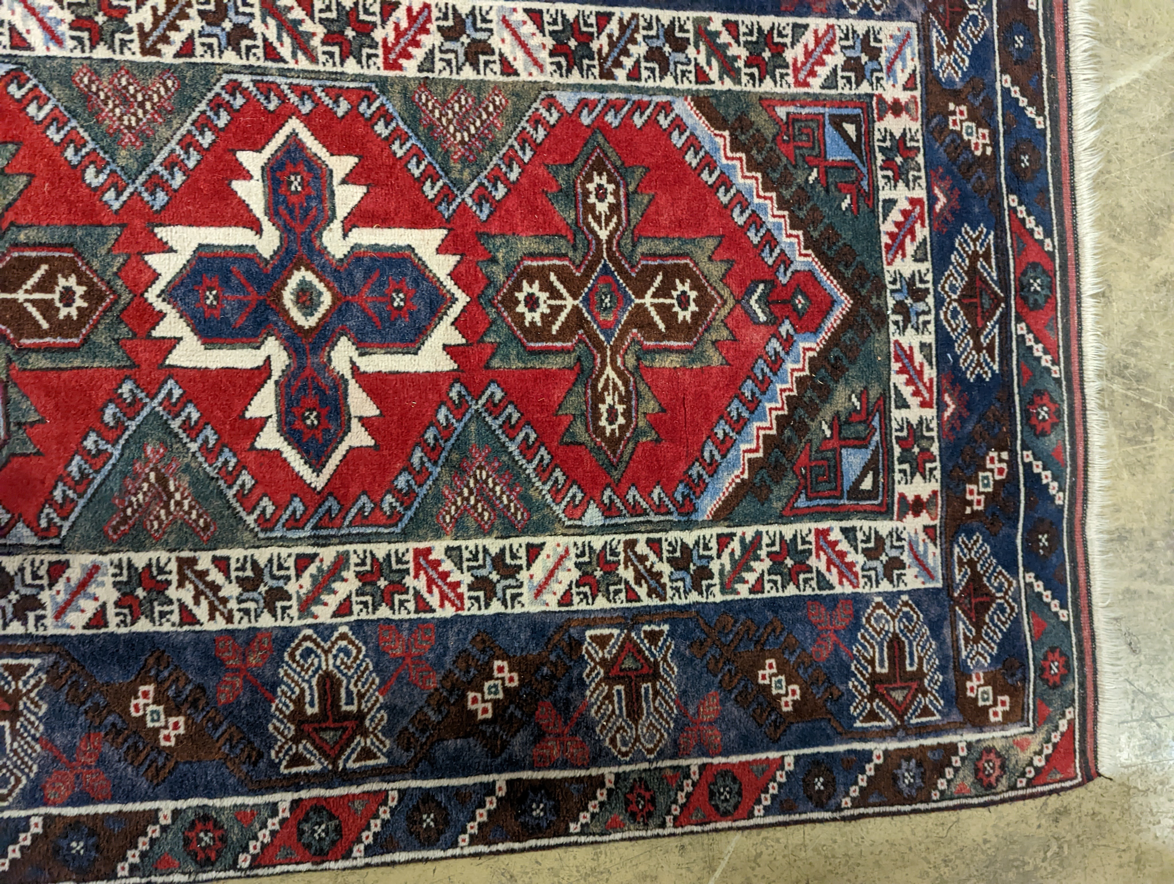 Two Turkish rugs and a Persian rugs. Largest, 284x172cm. - Image 5 of 20