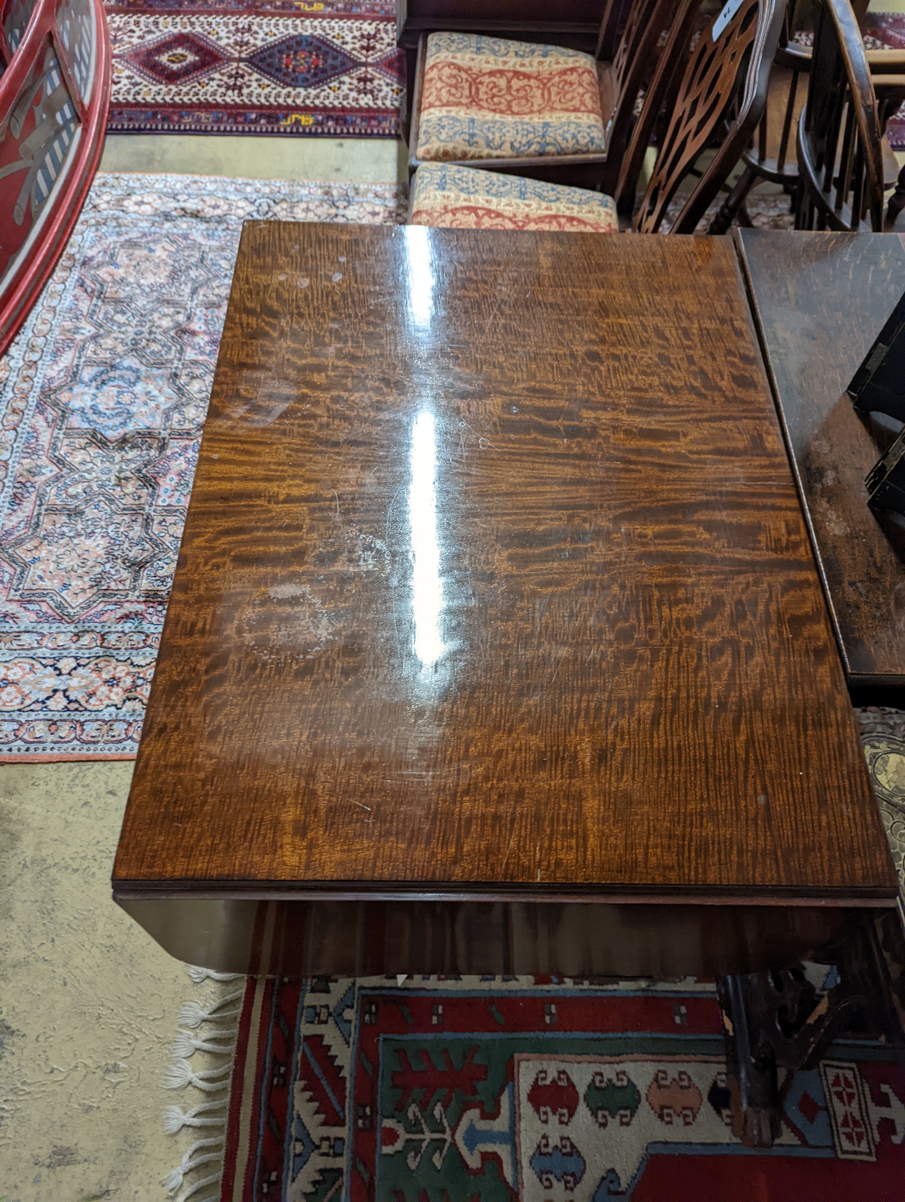 A George IV mahogany sofa table - stamped Gillows Lancaster. W-93cm, D-69cm, H-72cm. - Image 3 of 4