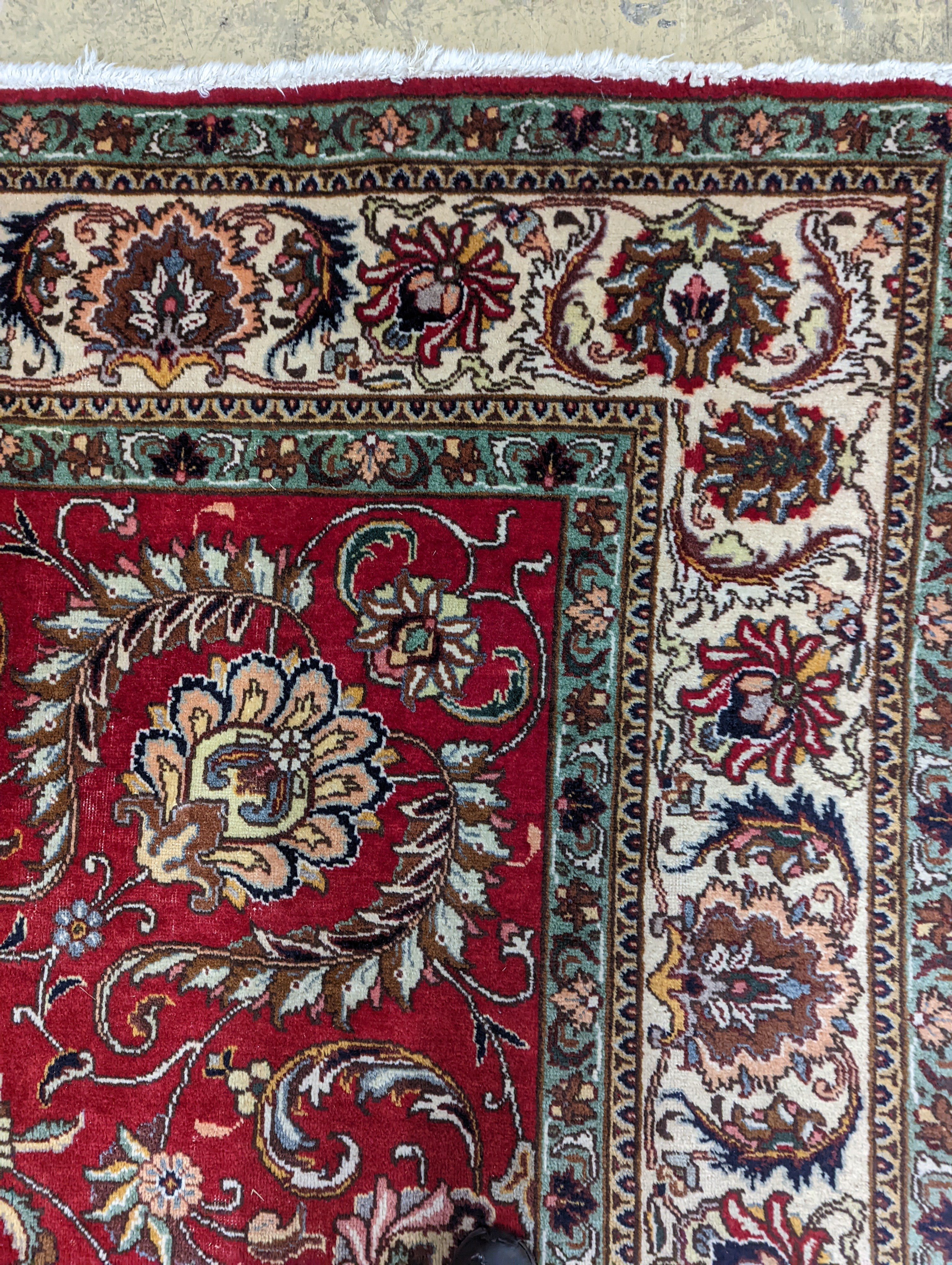 A Tabriz red ground carpet, 400 x 290cm - Image 5 of 13