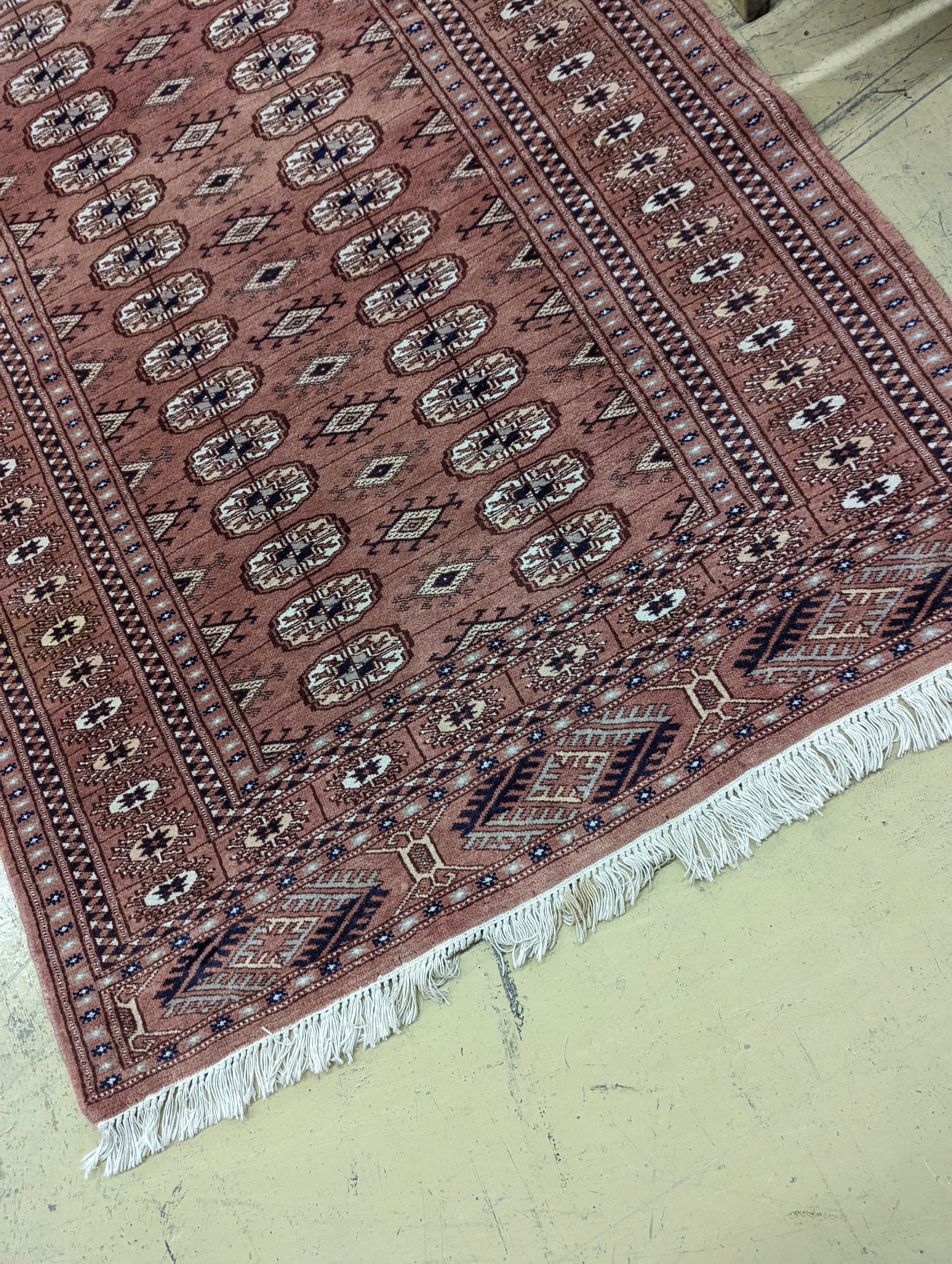 A Bokhara rug. 150x100cm. - Image 2 of 4