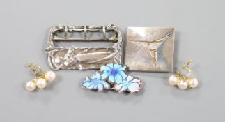 A French Art Nouveau style white metal buckle, a pair of 14k yellow metal and cultured pearl cluster