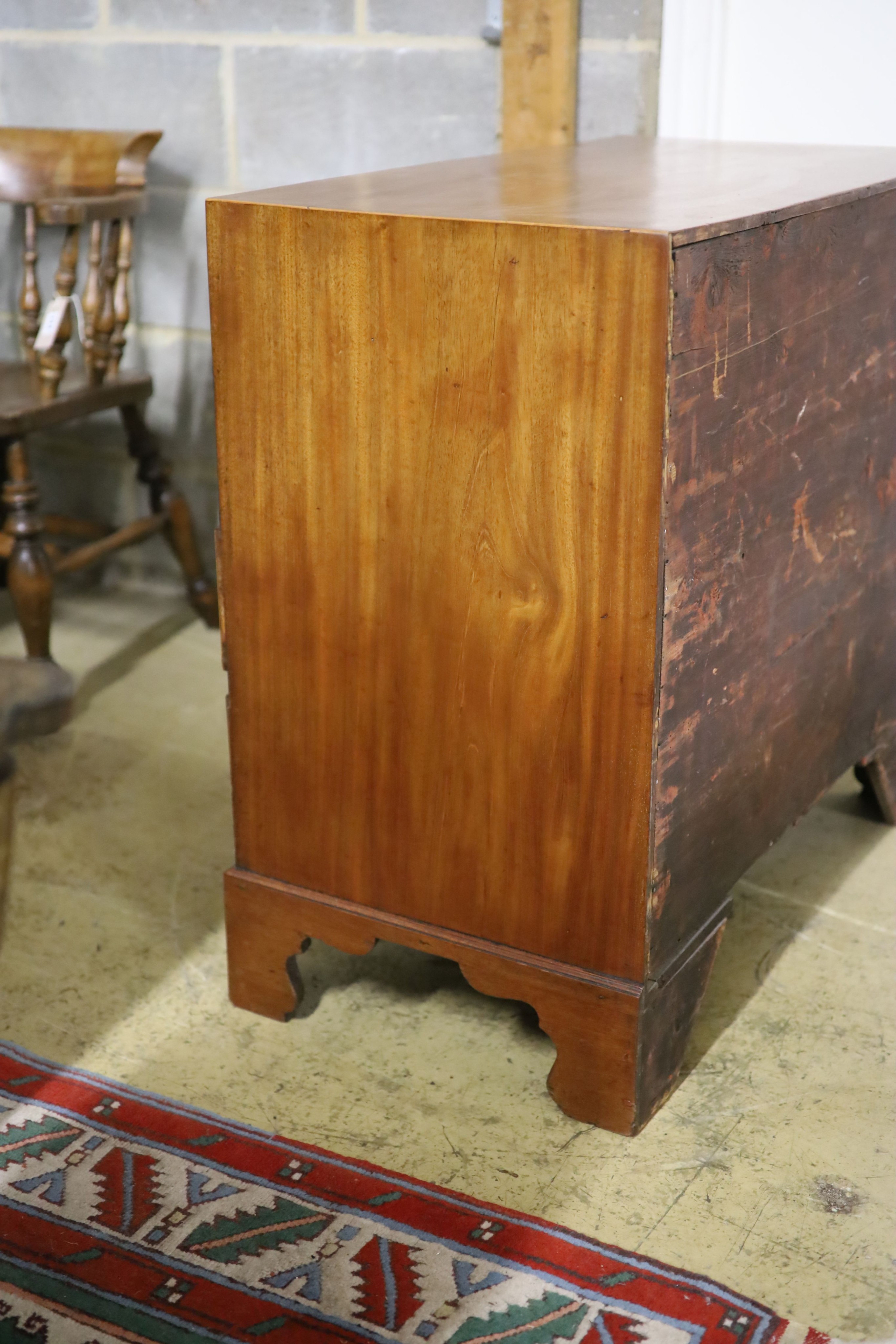 A small George IV mahogany four drawer chest, width 84cm, depth 45cm, height 82cm - Image 6 of 9