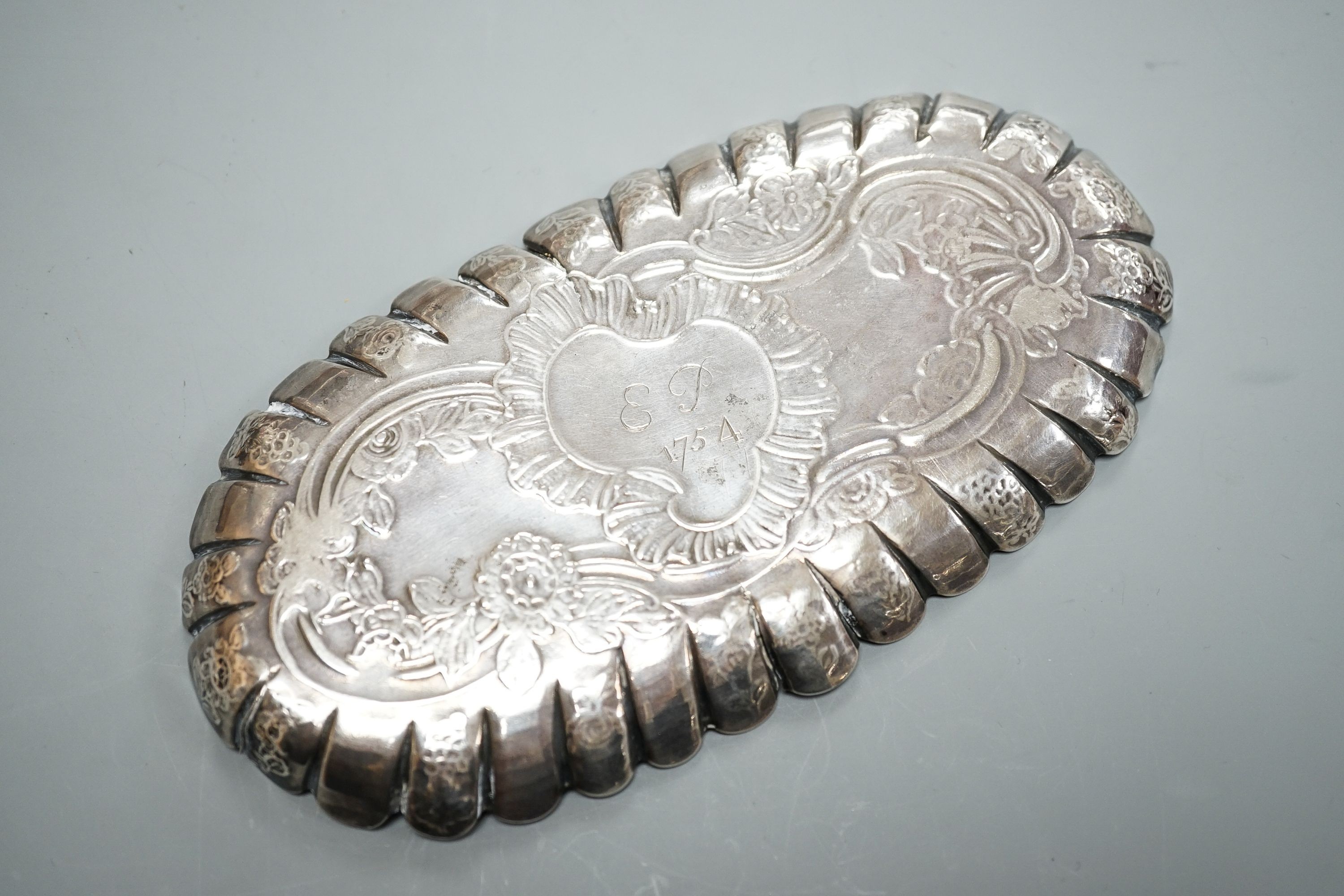 A mid 18th century Irish embossed silver oval pin tray, with engraved date and initials, maker - Image 3 of 4