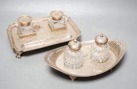 A presentation silver oval inkstand, with two mounted glass wells, William & John Barnard, London,