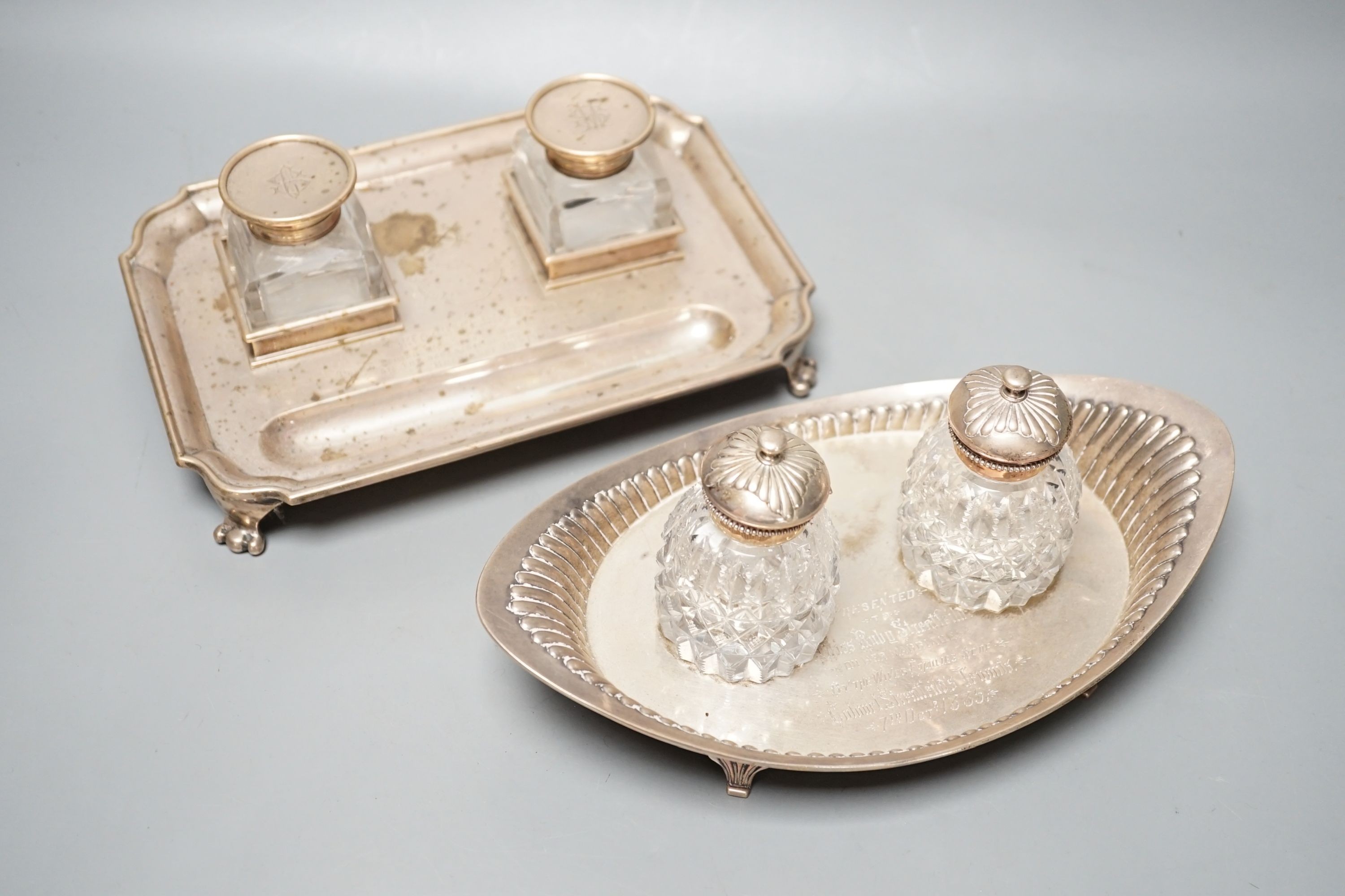 A presentation silver oval inkstand, with two mounted glass wells, William & John Barnard, London, - Image 2 of 6