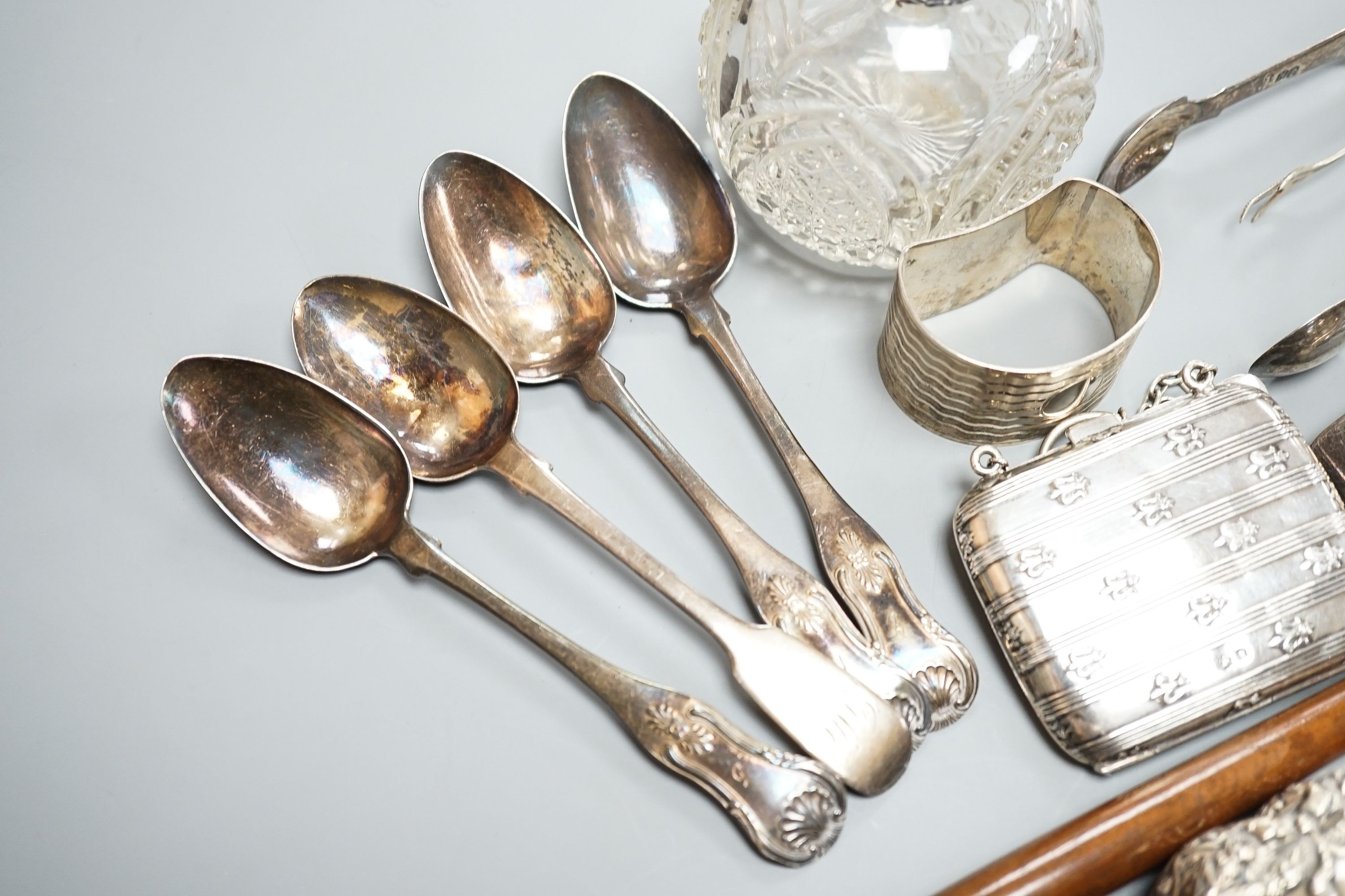 An 18th century silver toddy ladle, with wooden handle(a.f.) and a group of small silver including - Image 5 of 7