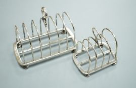 A Victorian silver five bar toastrack, London, 1883, 87mm and a later silver seven bar toastrack,