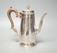 A George V silver coffee pot by Daniel & John Welby, London, 1928, height 21cm, gross weight 21.