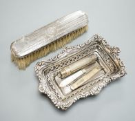 A pair of Edwardian pierced silver bonbon dishes, Chester, 1902, 16.1cm, 4.5oz, a silver and
