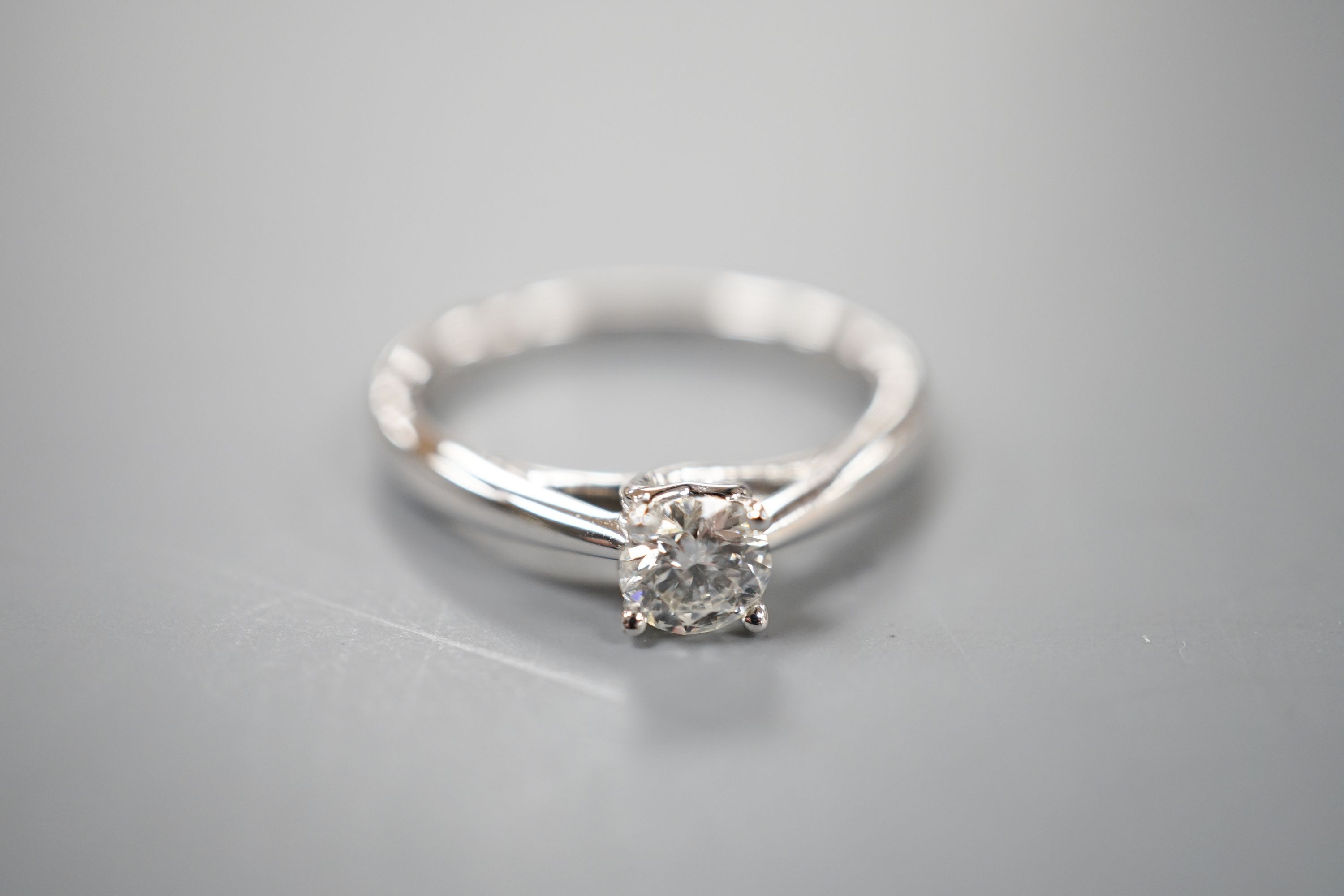A modern 9k white metal and solitaire diamond ring, the stone weighing 0.33ct, size L, gross - Image 2 of 4